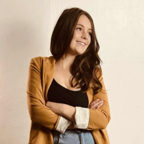 Best Selling Christian Author Kearsy Hoffman