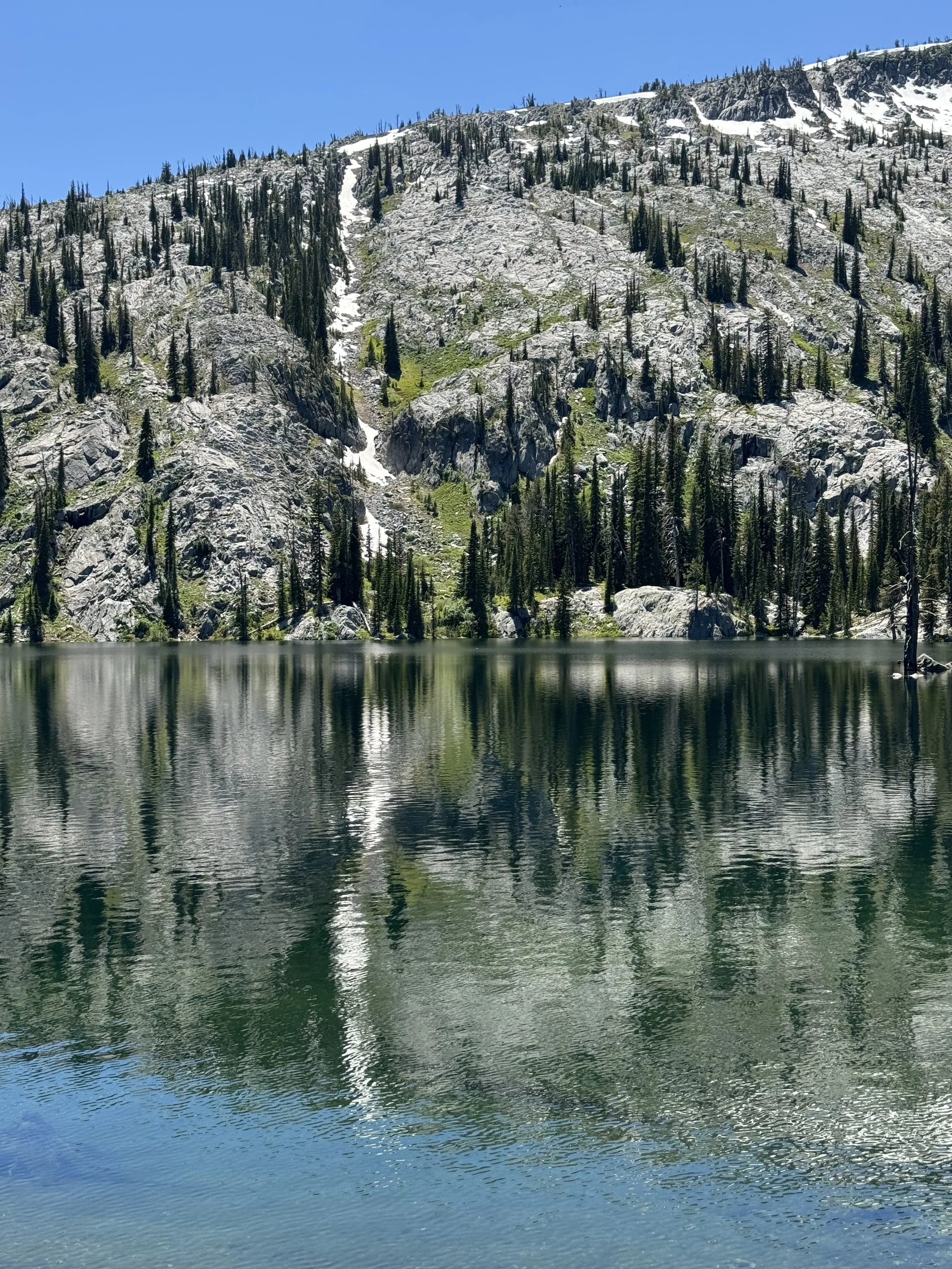 Twin Lake is nearby along with many other lakes and high alpine areas.