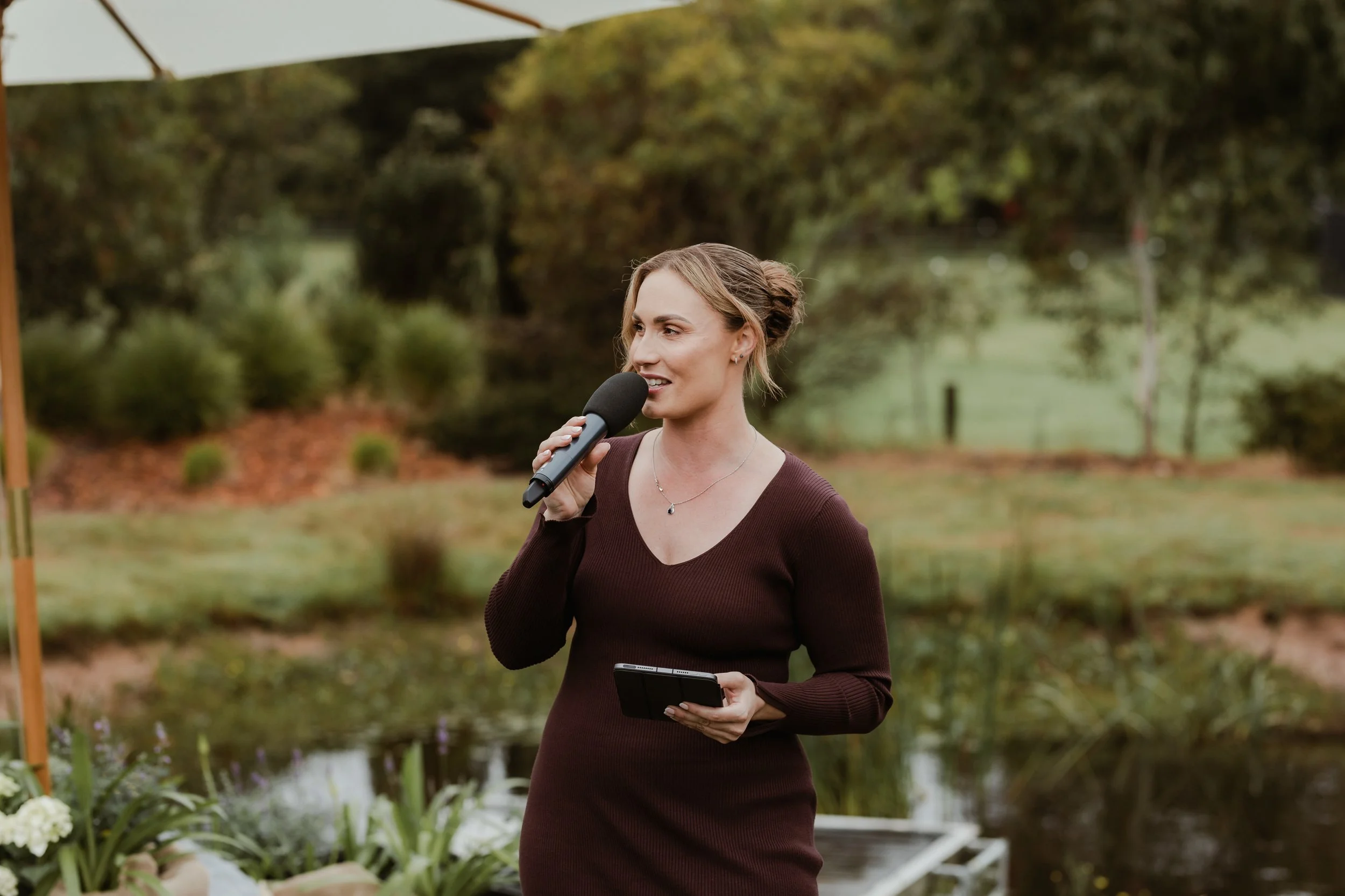 Melbourne celebrant Heidi Rayment for couples who want banter, warmth, guidance and a ceremony with real personality.