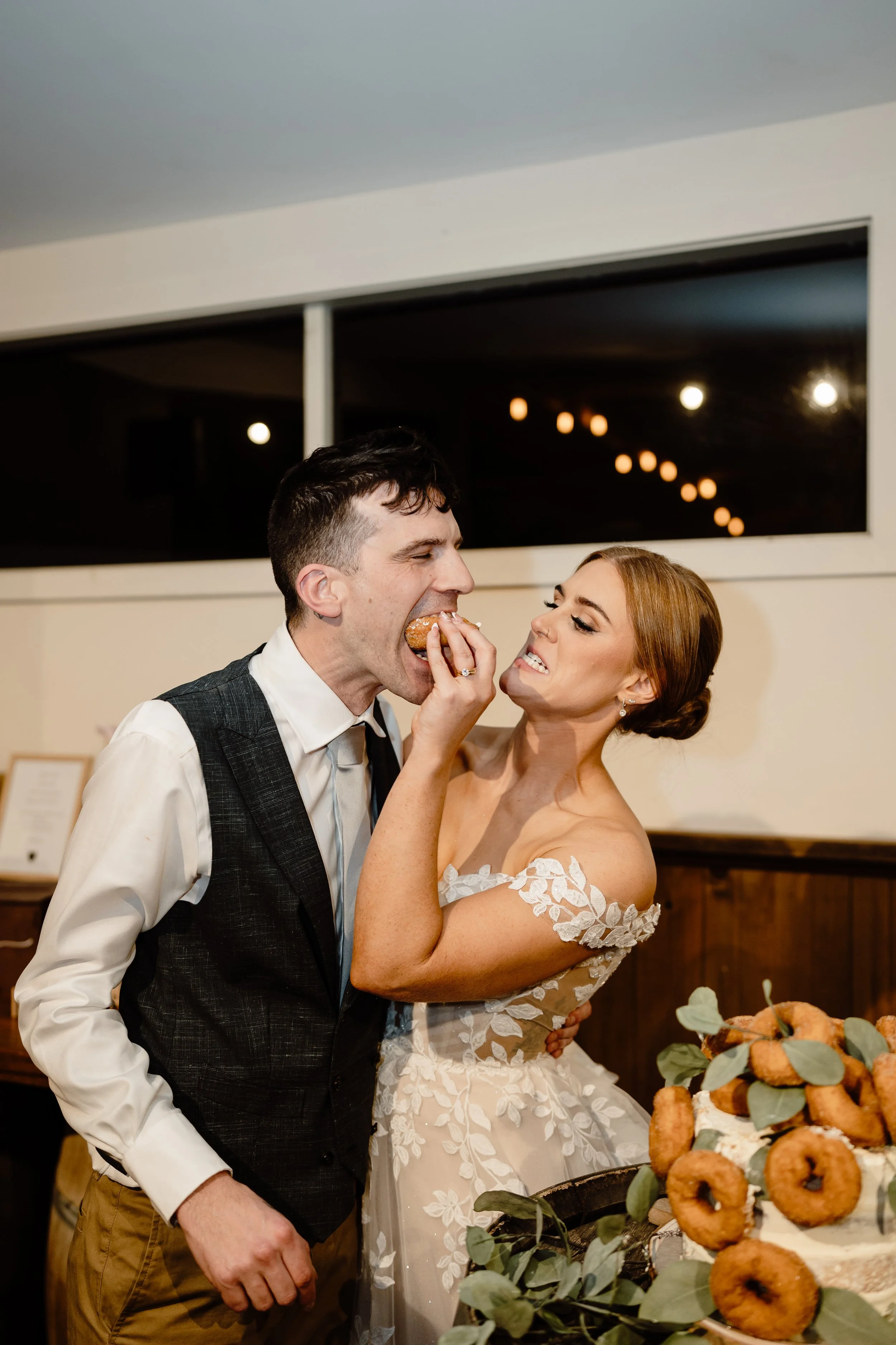 fun relaxed melbourne wedding celebrant delivering personalised light and heartfelt marriage ceremonies that are engaging and not boring.