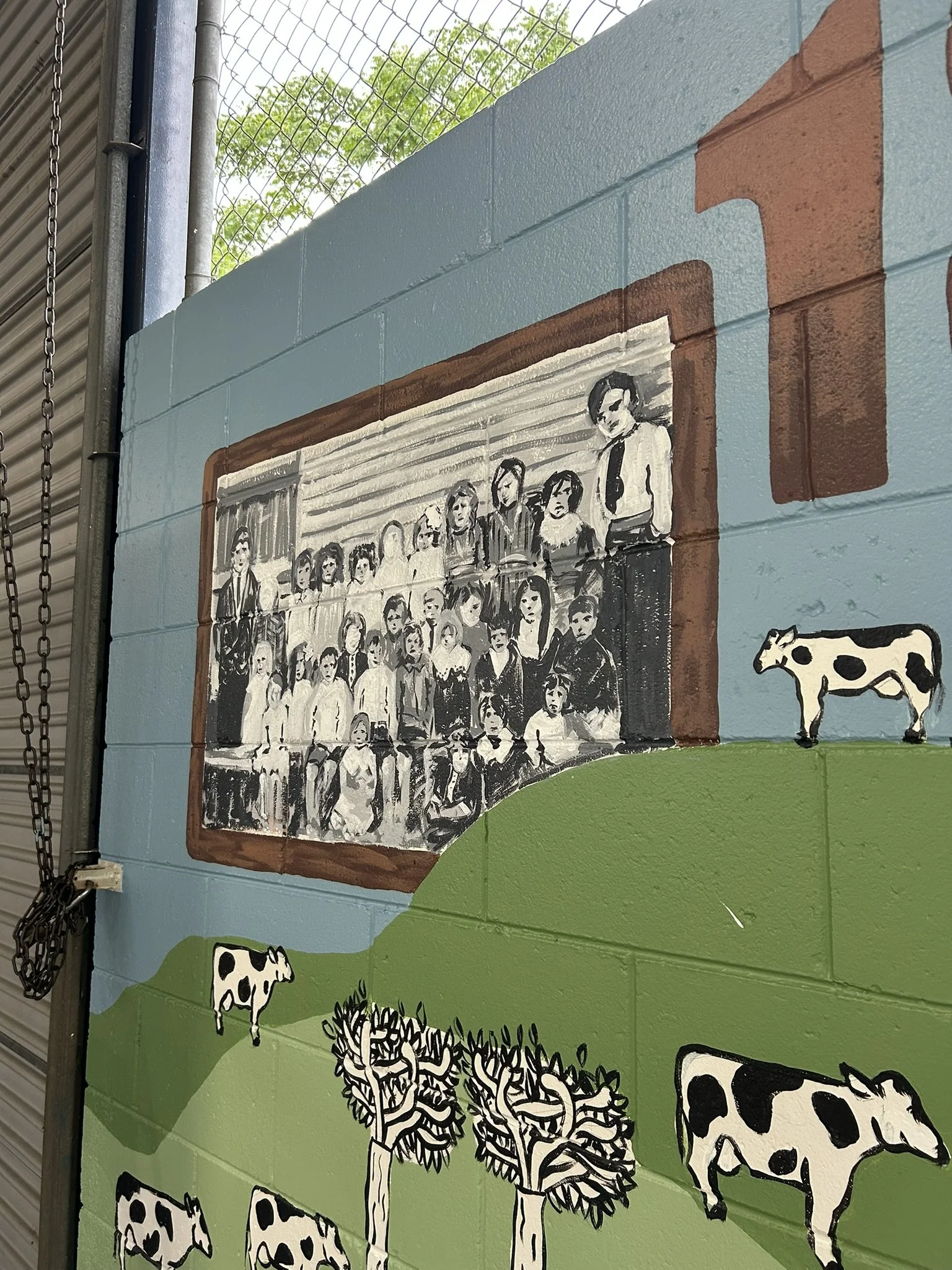 Kylie-Harries_1874-2024_150-years-mural_detail (6).JPEG