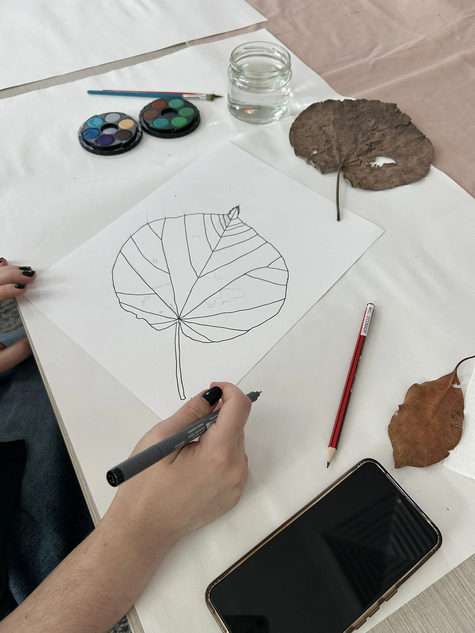 Kylie-Harries_Gayundah-mural-artists_Workshop (9).JPEG