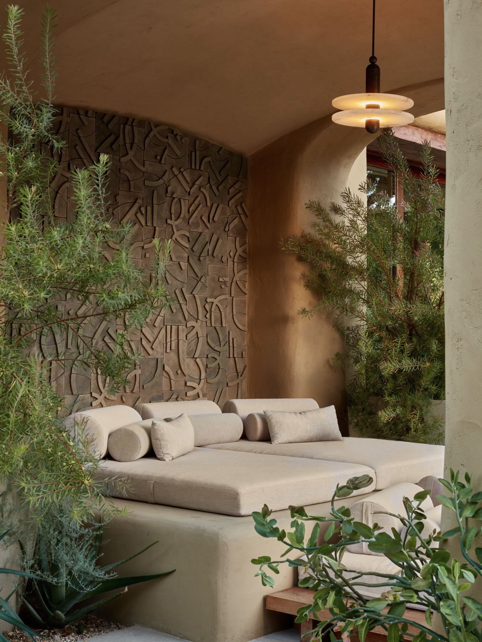 HL 216-will-smith-ben-medansky-ceramic-art-wall-calabasas-former-estate-aparatus-studio.jpeg