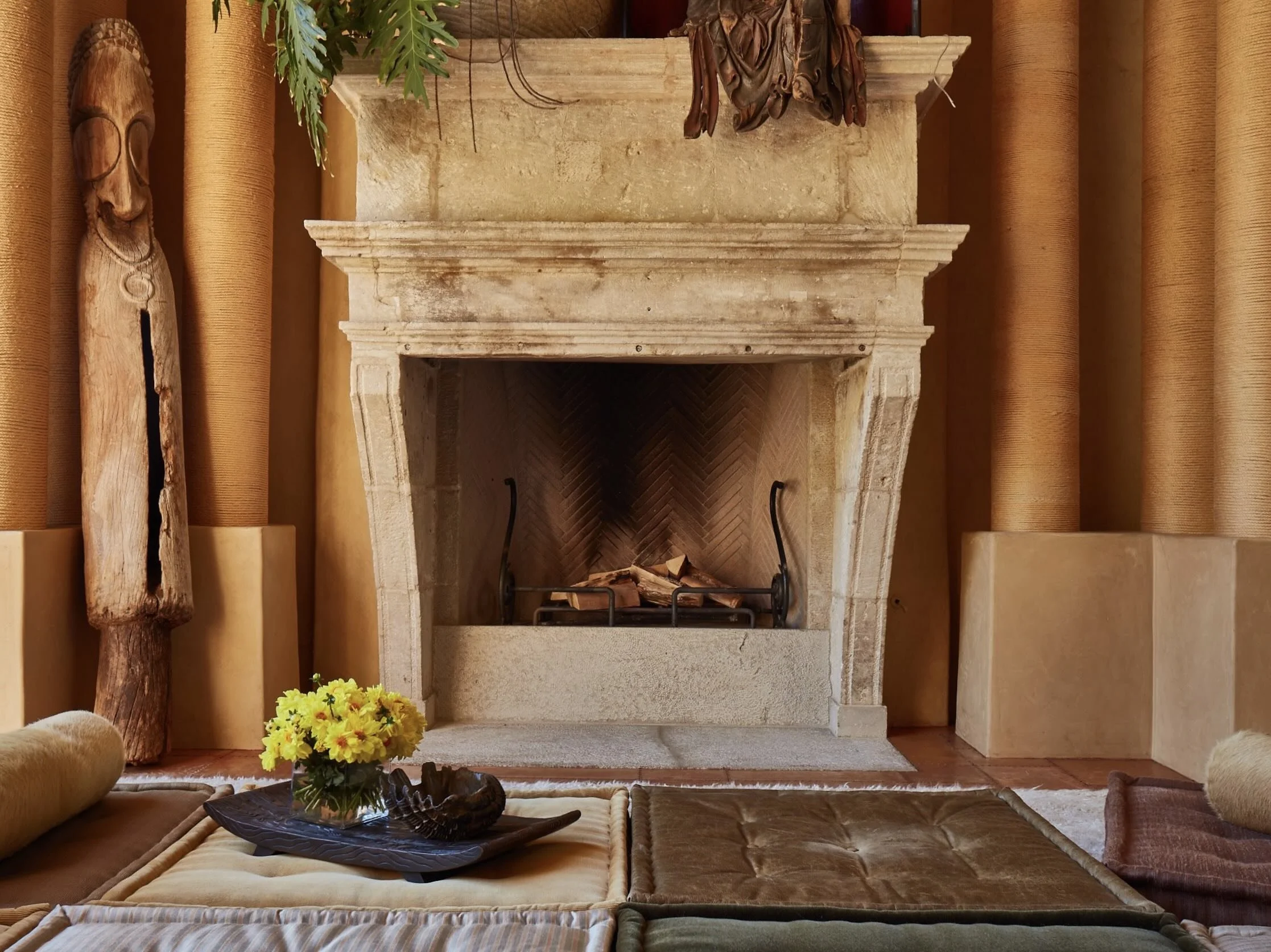 HL 002-will-smith-j-scott-design-former-estate-calabasas-design.jpeg