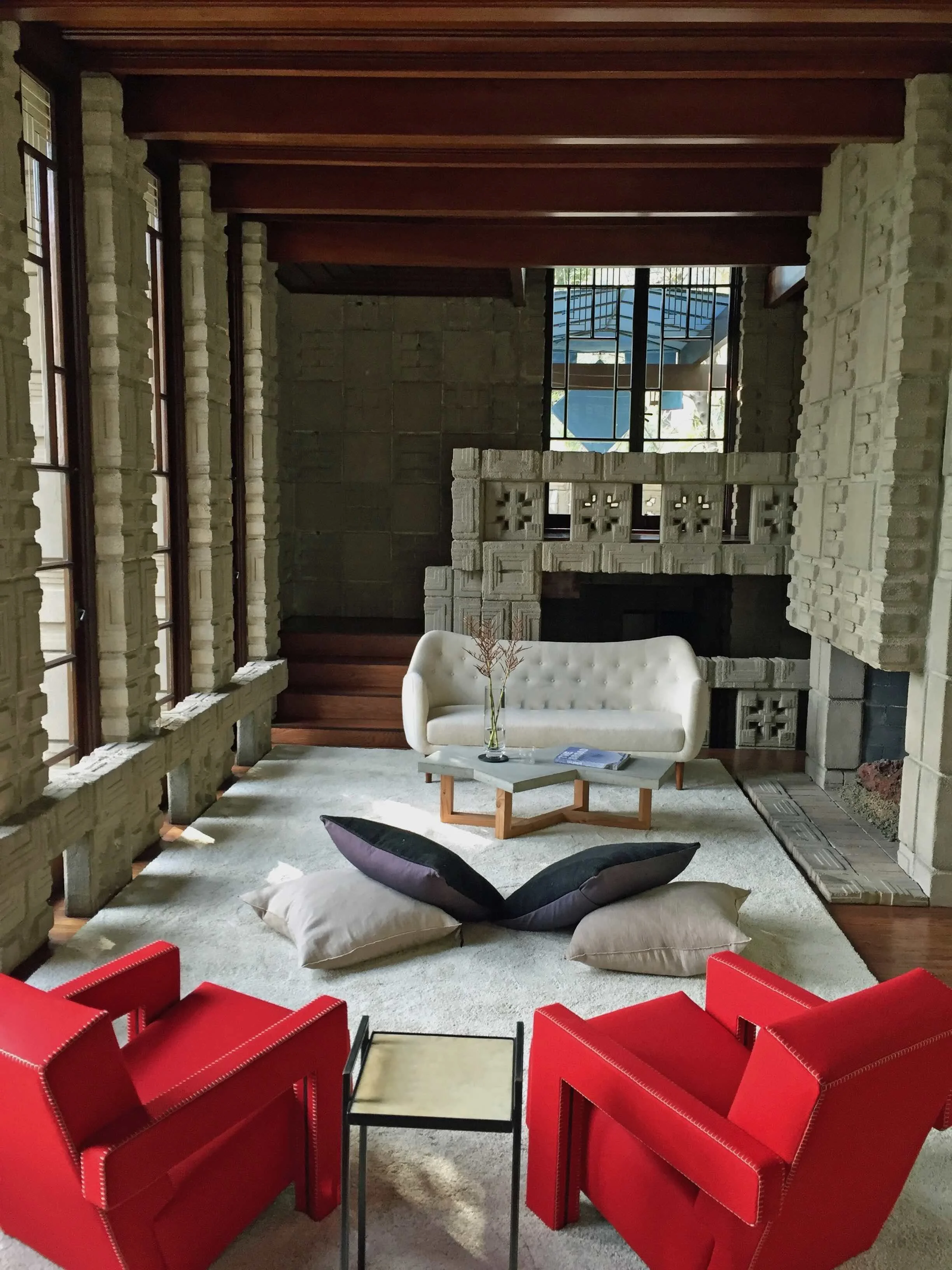 SH 065-finn-juhl-sofa-bo-46-bovirke-gerrit-rietveld-utrecht-chairs-former-estate-design.jpeg