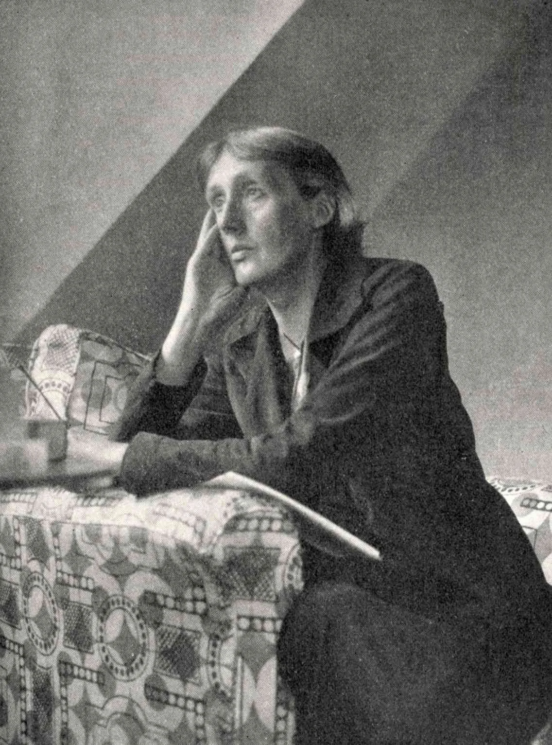 Virginia Woolf and the Approach of War