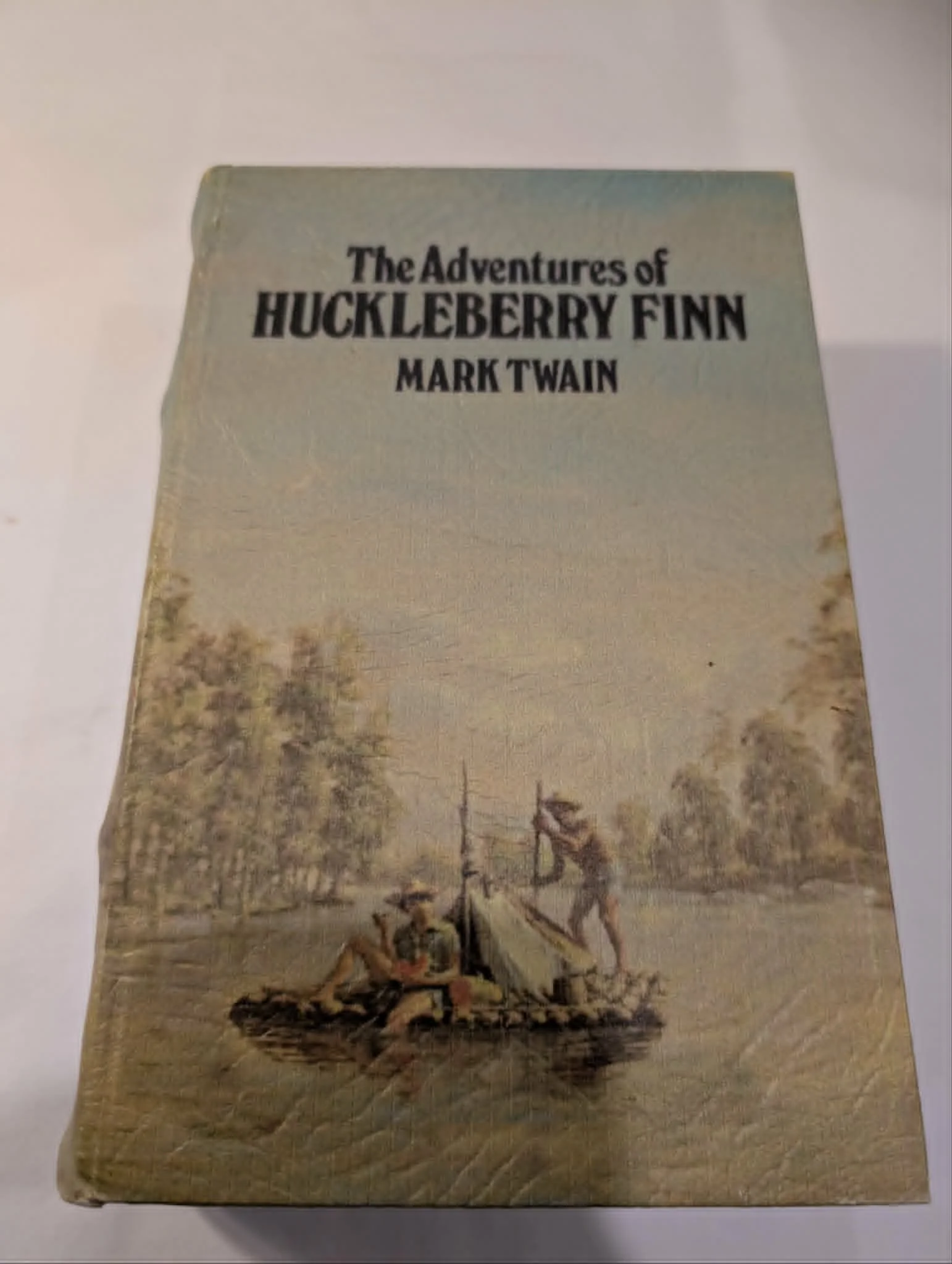 THE ADVENTURES OF HUCKLEBERRY FINN Wooden Box