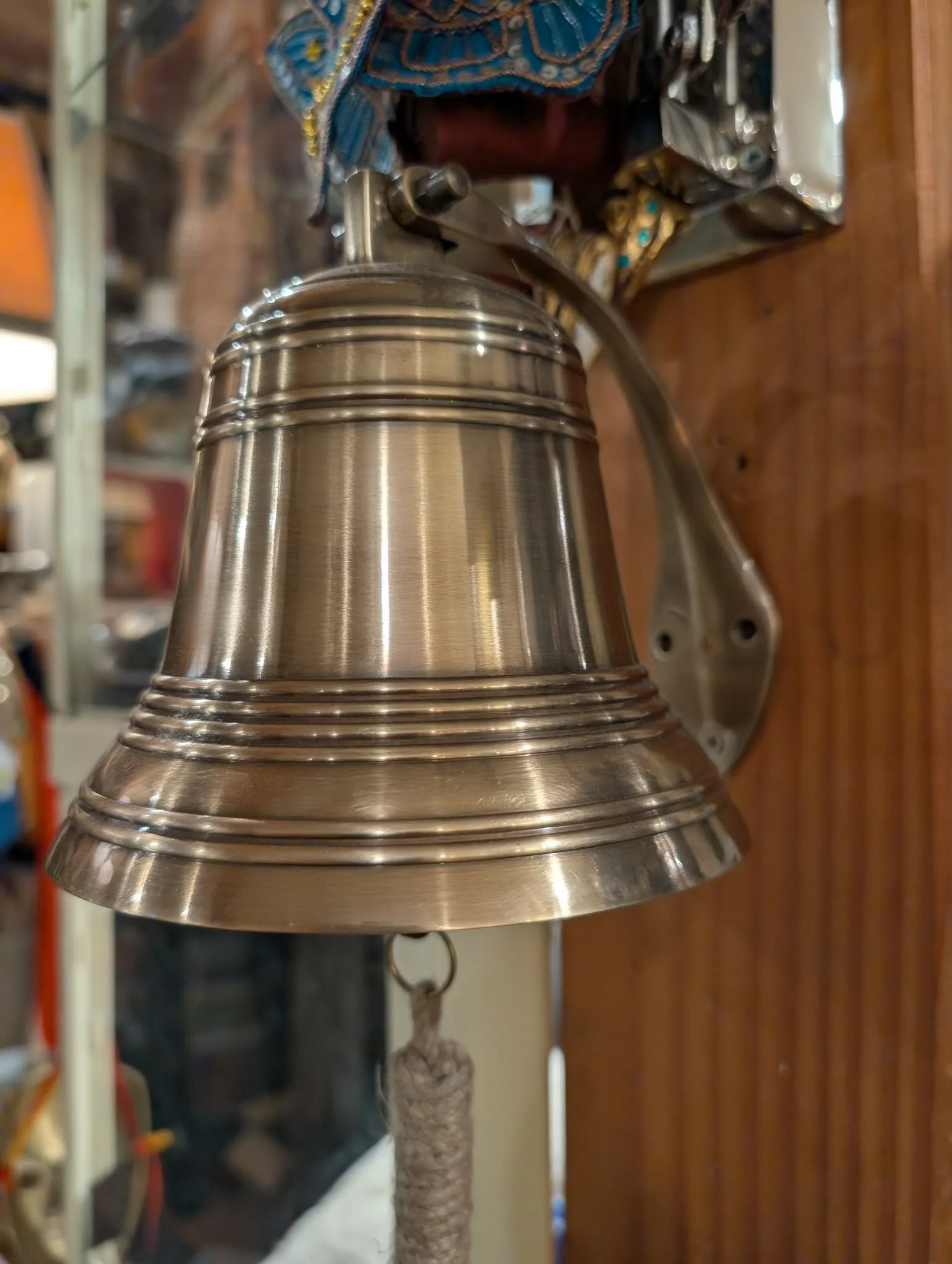 9" SHIPS BELL