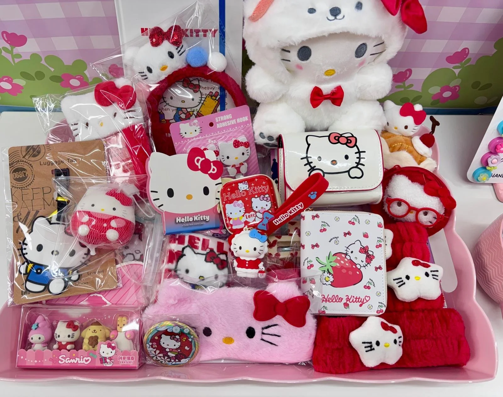 2 Lucky scoops + 2 bonus gifts