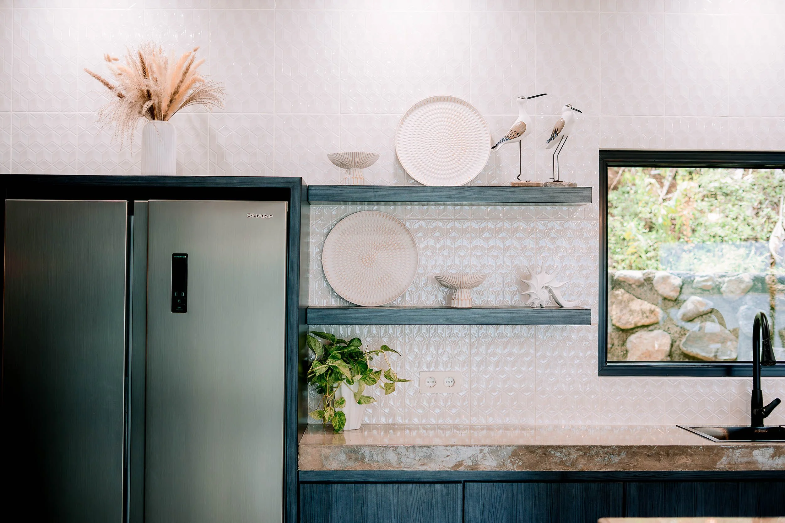 Pinnacle-Villa-Lombok-B-Entry-Villa-Kitchen-8.jpg