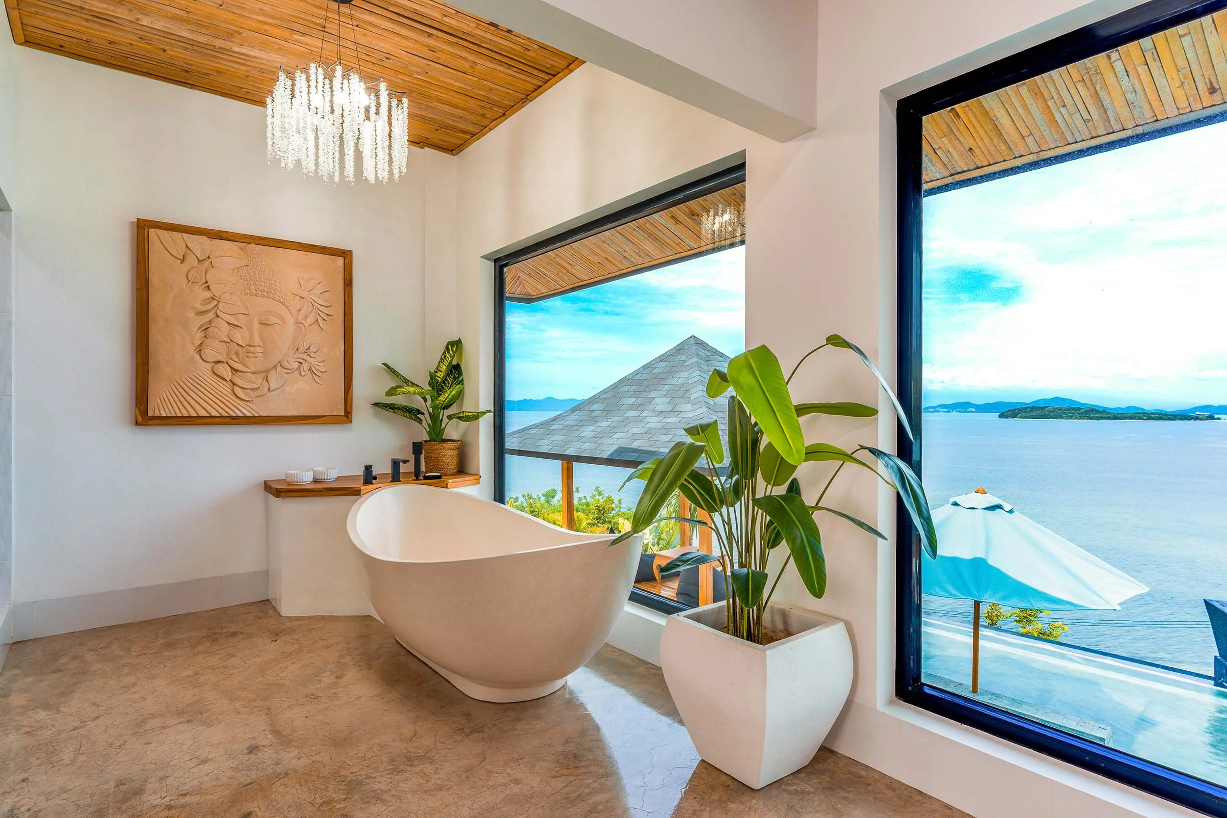 Pinnacle-Villa-Lombok-Bedroom-1-Main-Ensuite-3.jpg