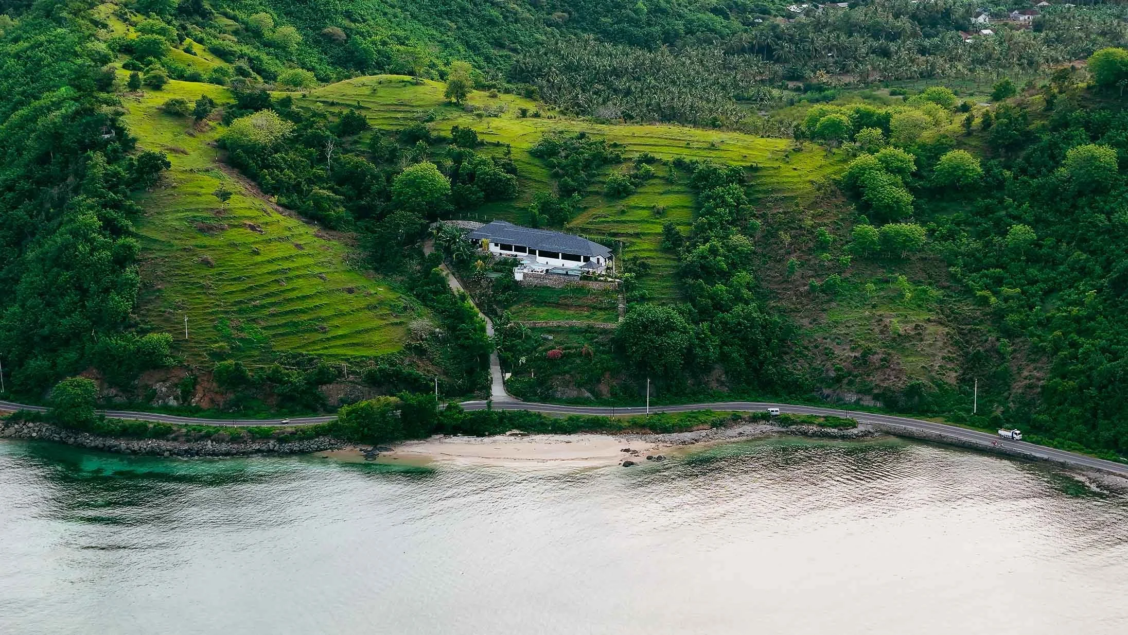 Pinnacle-Villa-Lombok-Aerial-Location-8.jpg