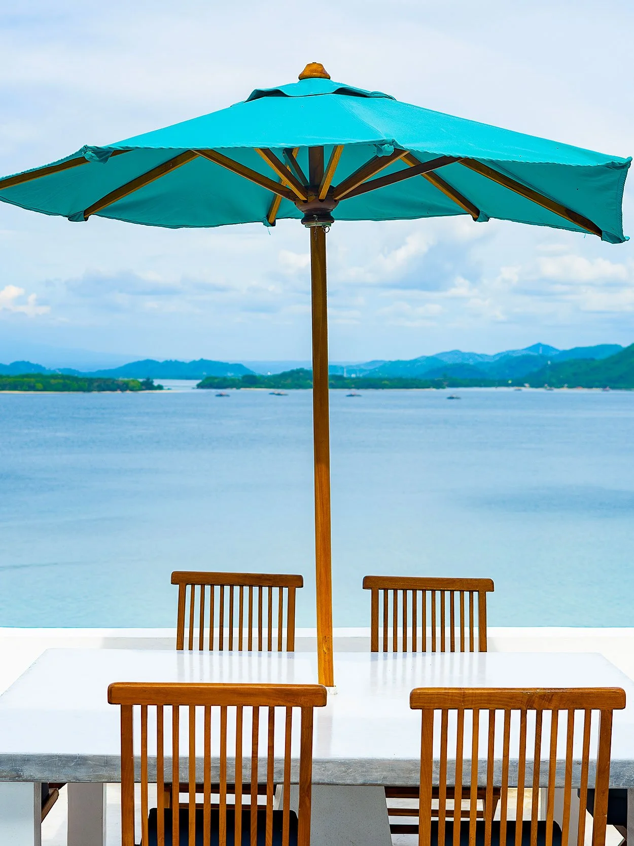 Pinnacle-Villa-Lombok-Outdoor-Dining-2-Portrait.jpg