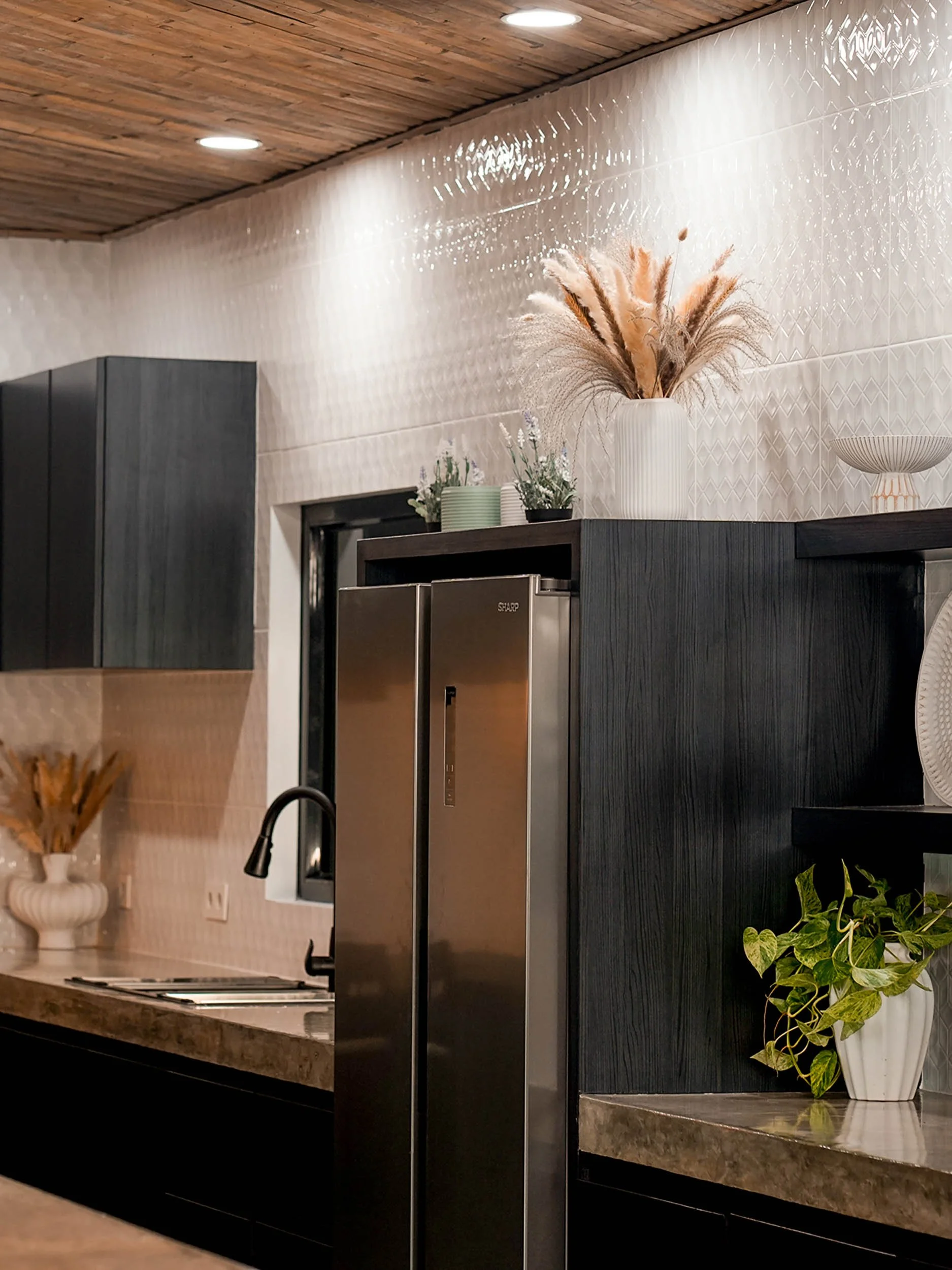 Pinnacle-Villa-Lombok-B-Entry-Villa-Kitchen-6-Portrait.jpg