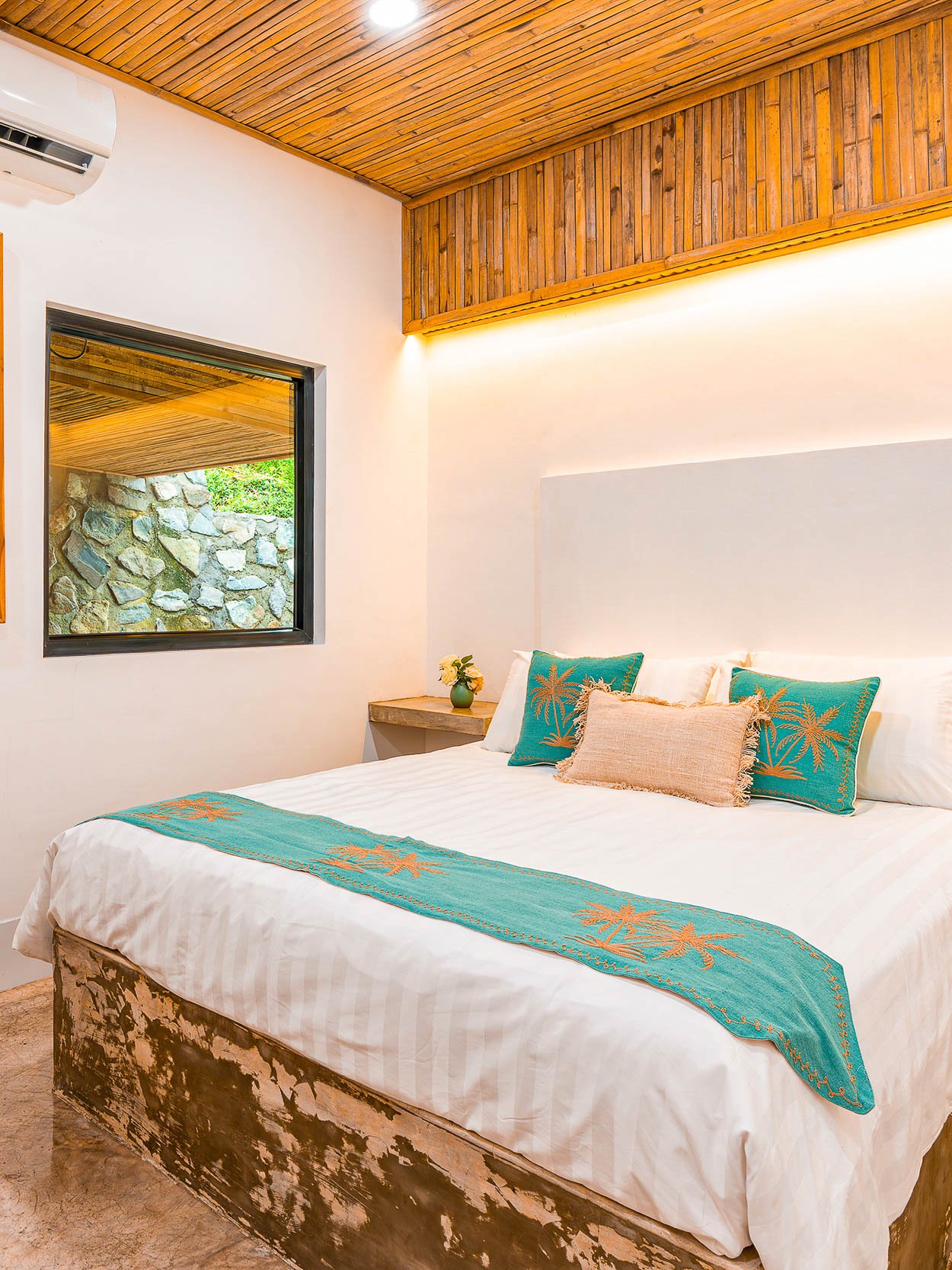 Pinnacle-Villa-Lombok-Bedroom-2-3-Portrait.jpg