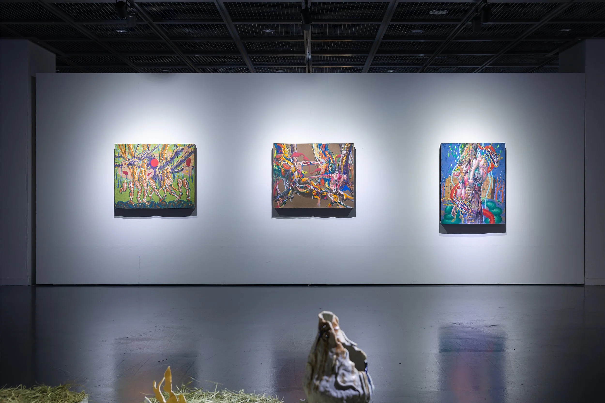 Limbo Dance: 대지와 사물 사이를 지나는 방법 Limbo Dance: How to Pass Between Ground and Object