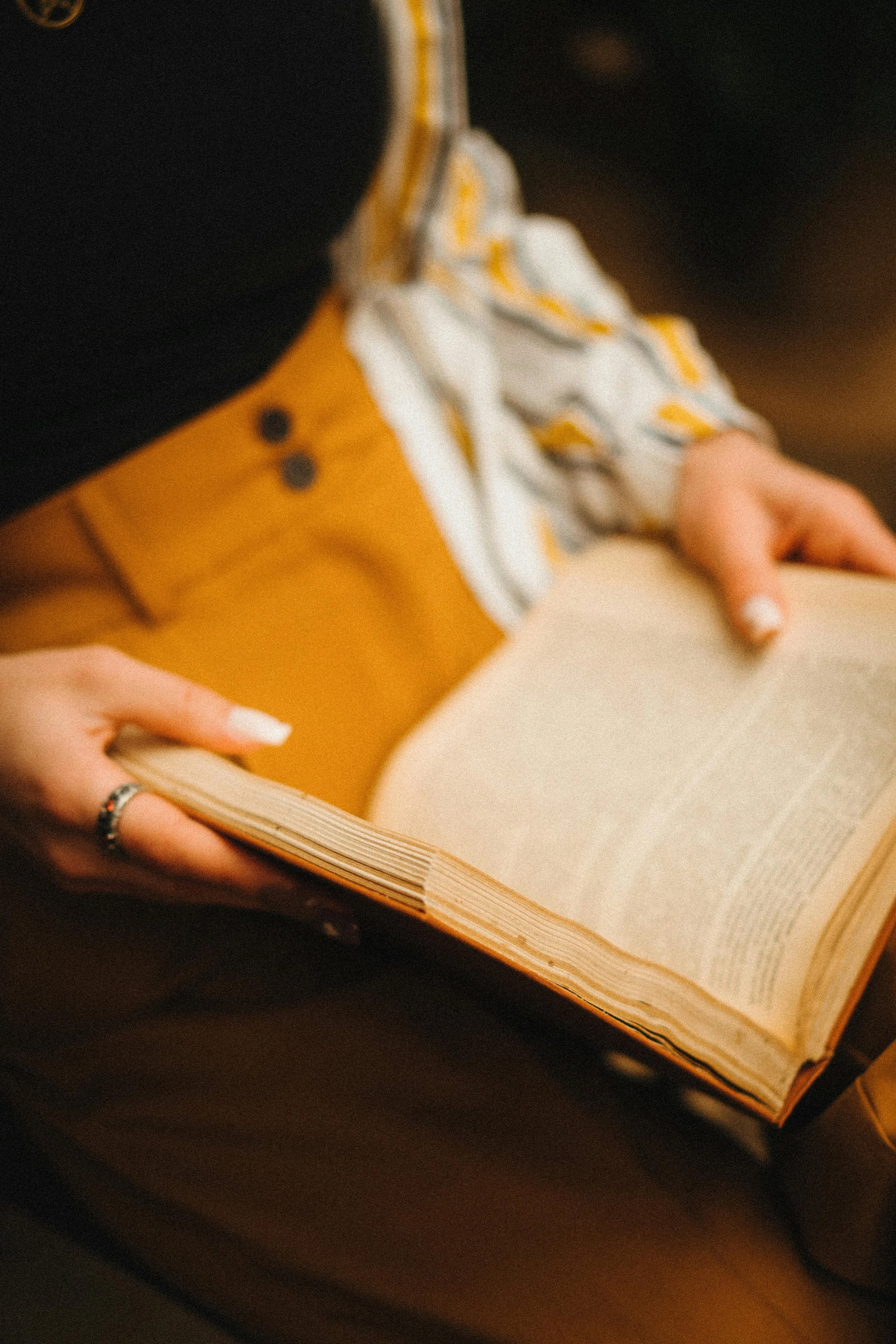 reading 01.jpg