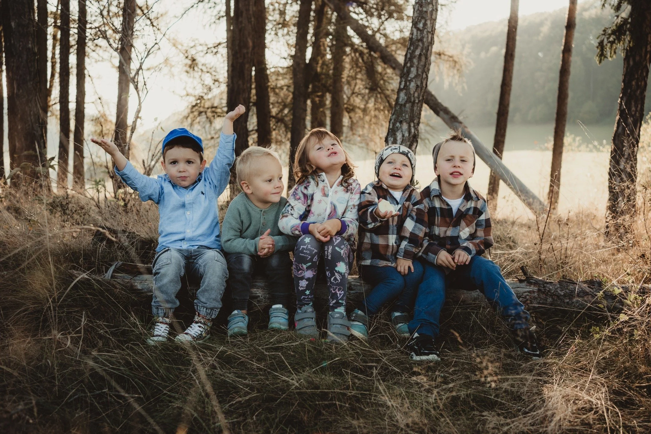 Co dodat ❤️

#děti #fotografka #fotografkanachod #rodinnafotografka #rodina #podzim #podzimnifoceni #kidsphoto #kidsphotoshoot #autumn #autumnphotography