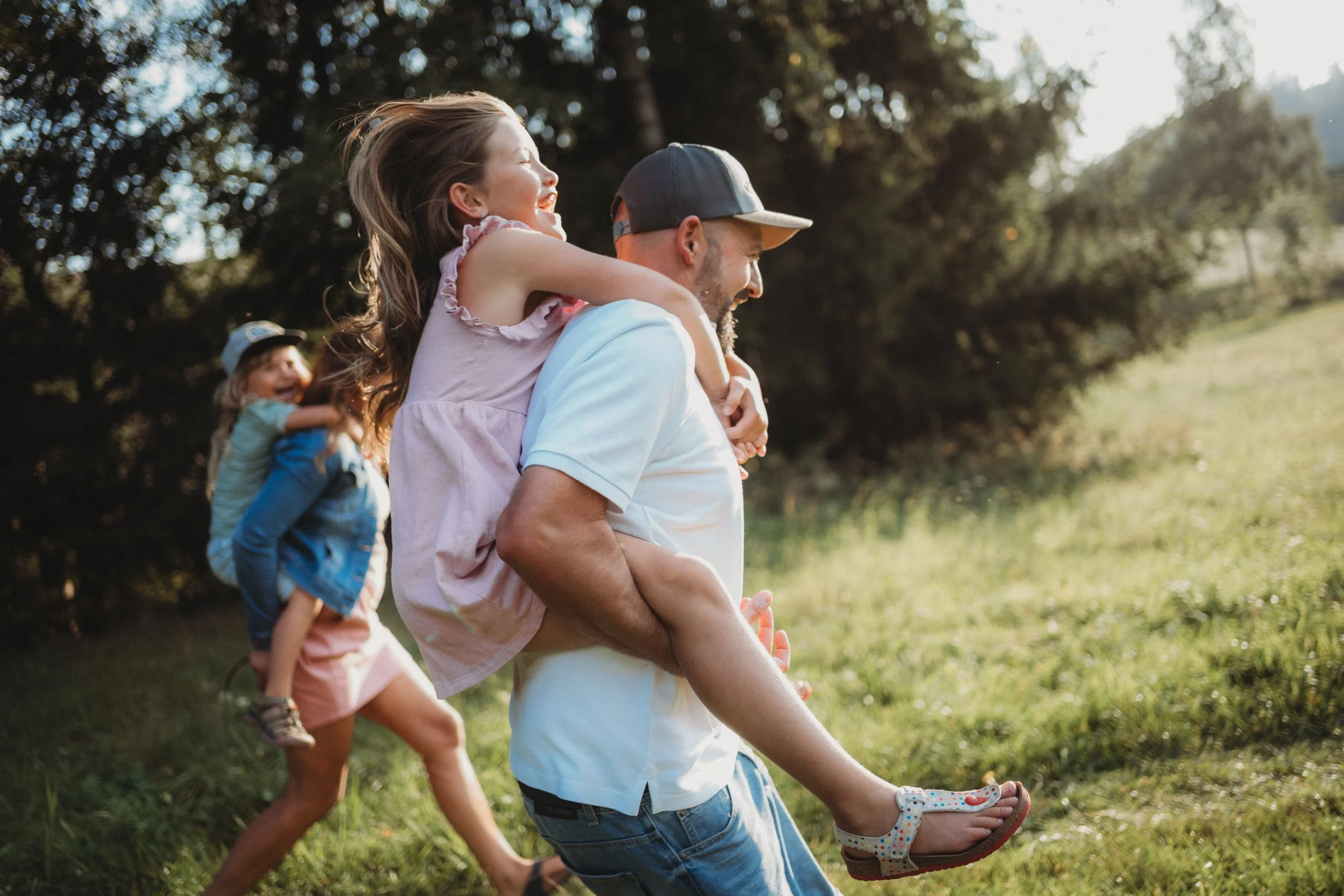 Eliška s rodinou - Nikola fotografka (22).jpg