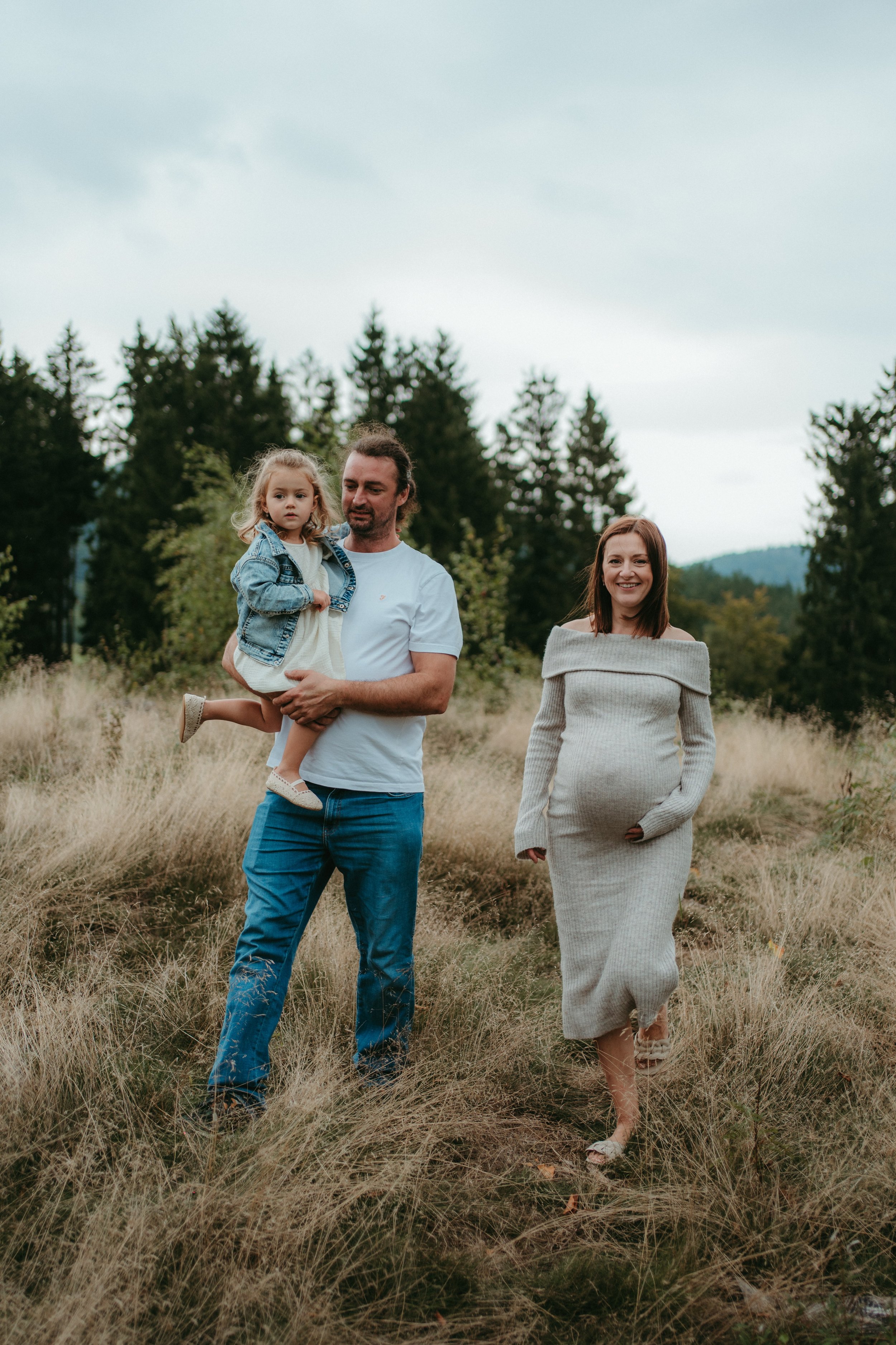 Těhotenské 2025 - Nikola fotografka (59).jpg