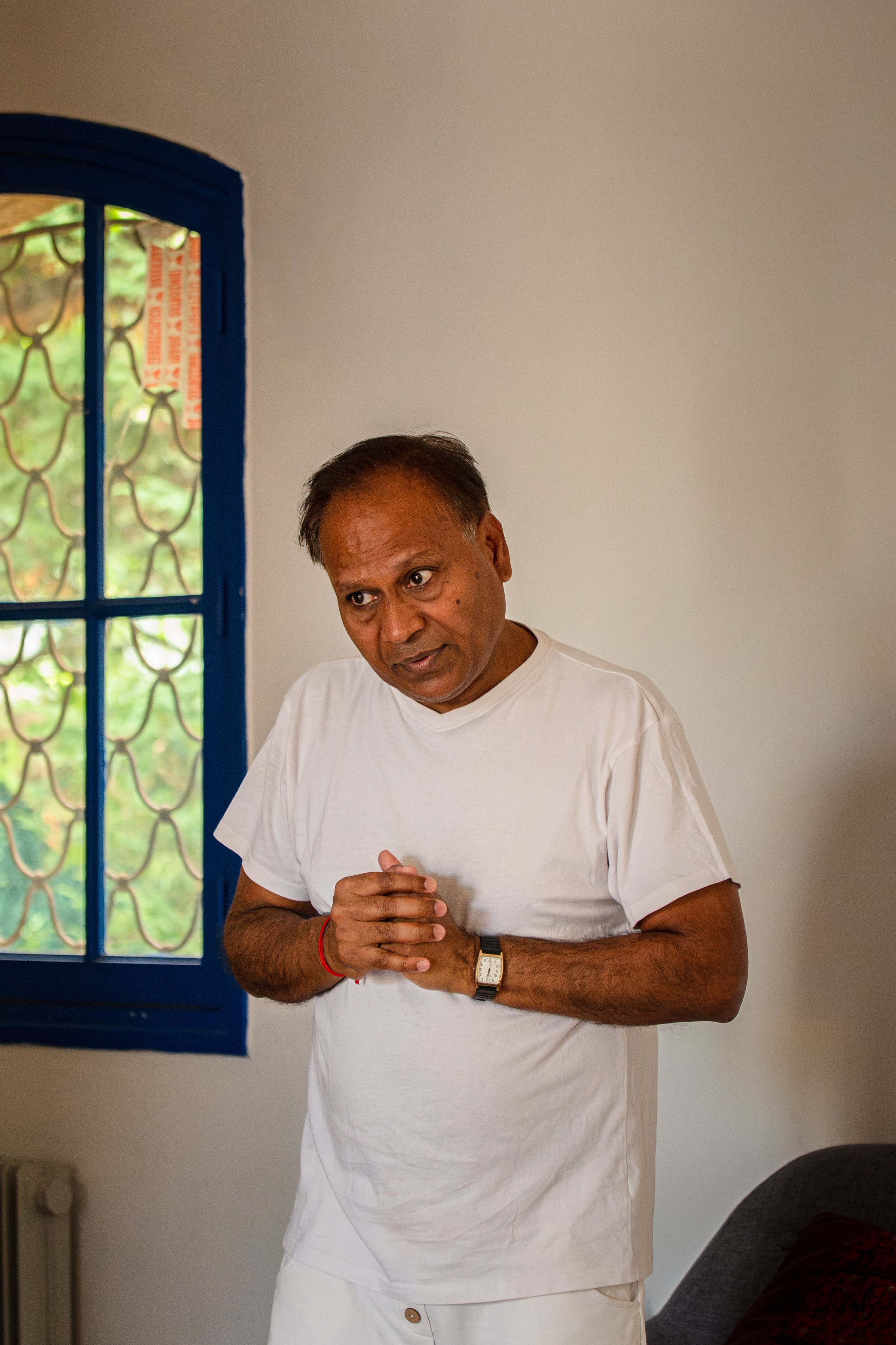 Portrait d’un participant pendant un atelier ayurvédique.