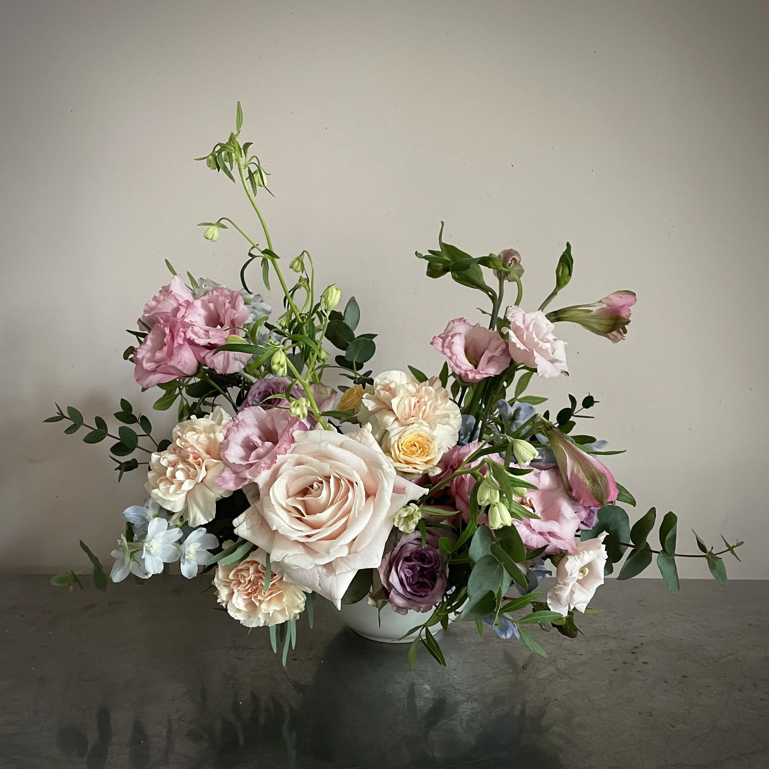 Bowl arrangement, overall width 20cm, £95