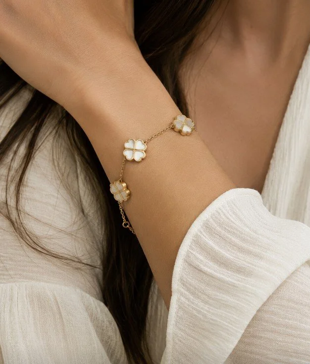 Clover 304 Stainless Steel PVD 18K Real Gold Plated Water-Proof Non-Tarnish Luxury Bracelet.