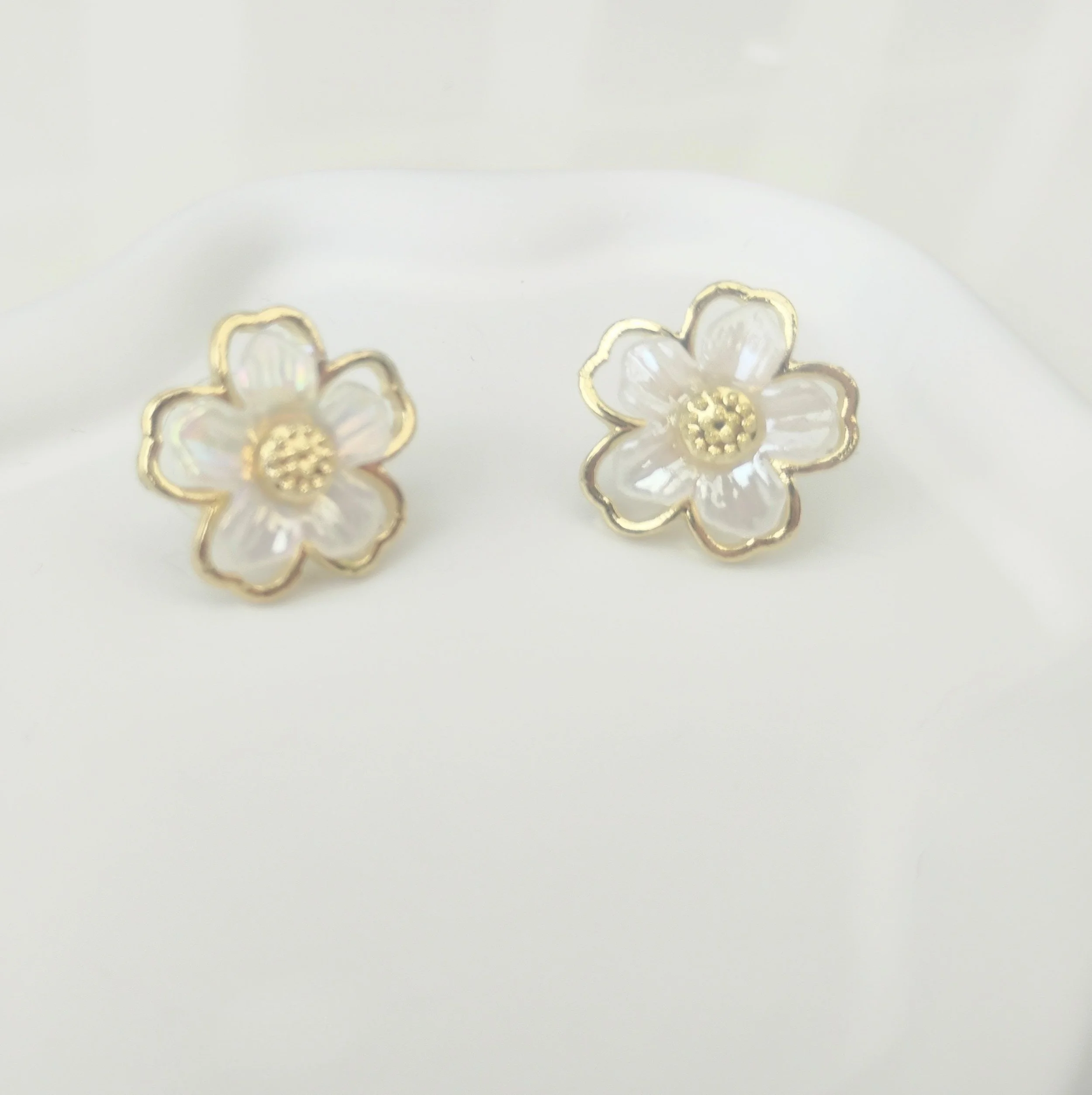 Yellow Flower Shine Zinc Alloy Luxury Earrings.