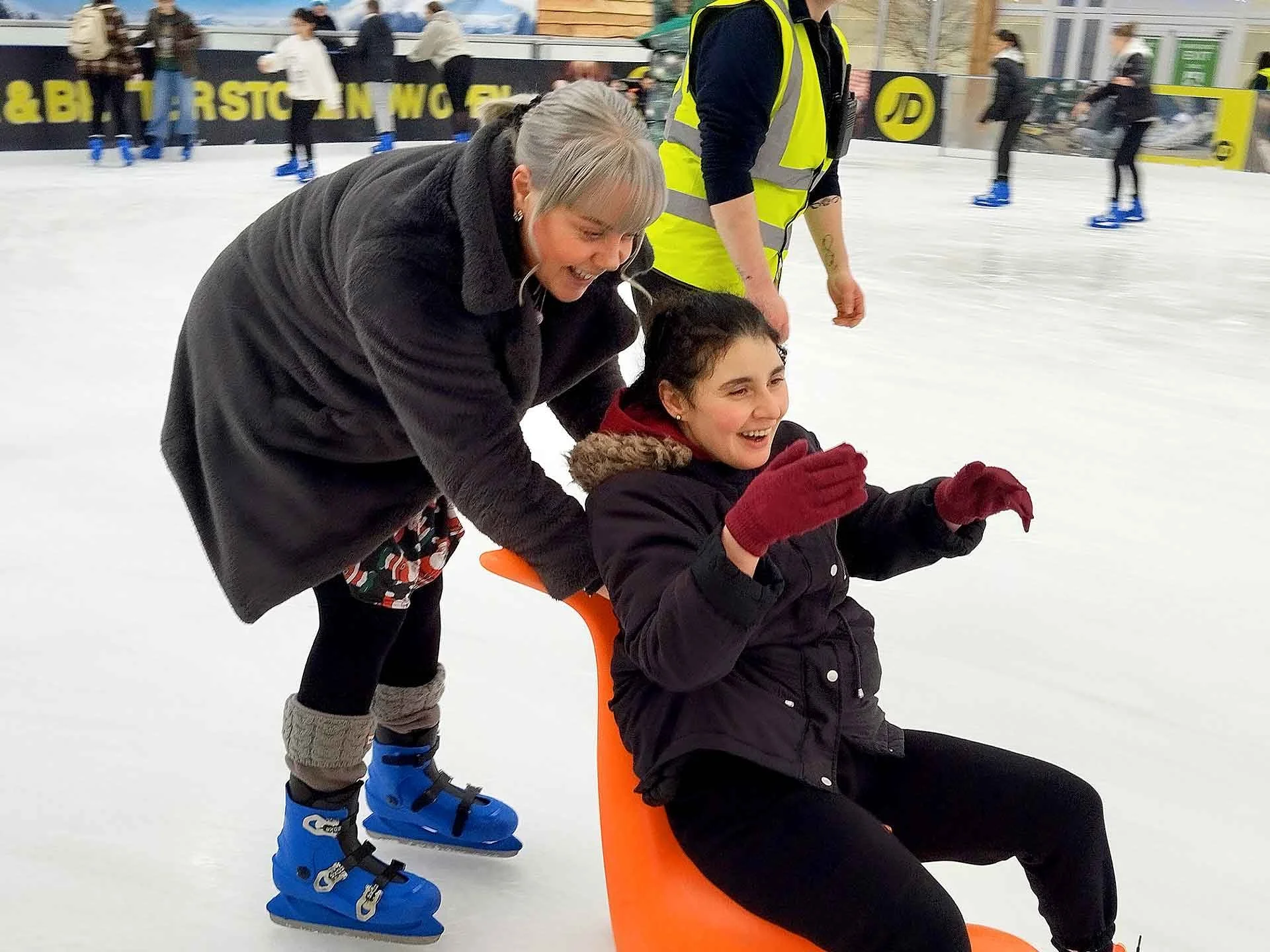 NST_Activities_4x3_Skating2.jpg