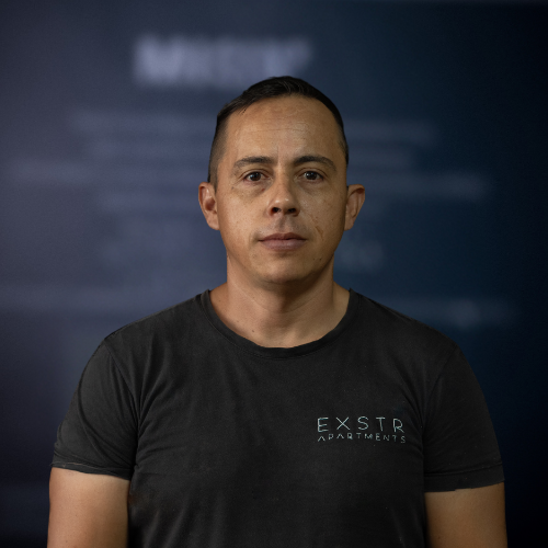 Luis Vera, EXSTR Apartments