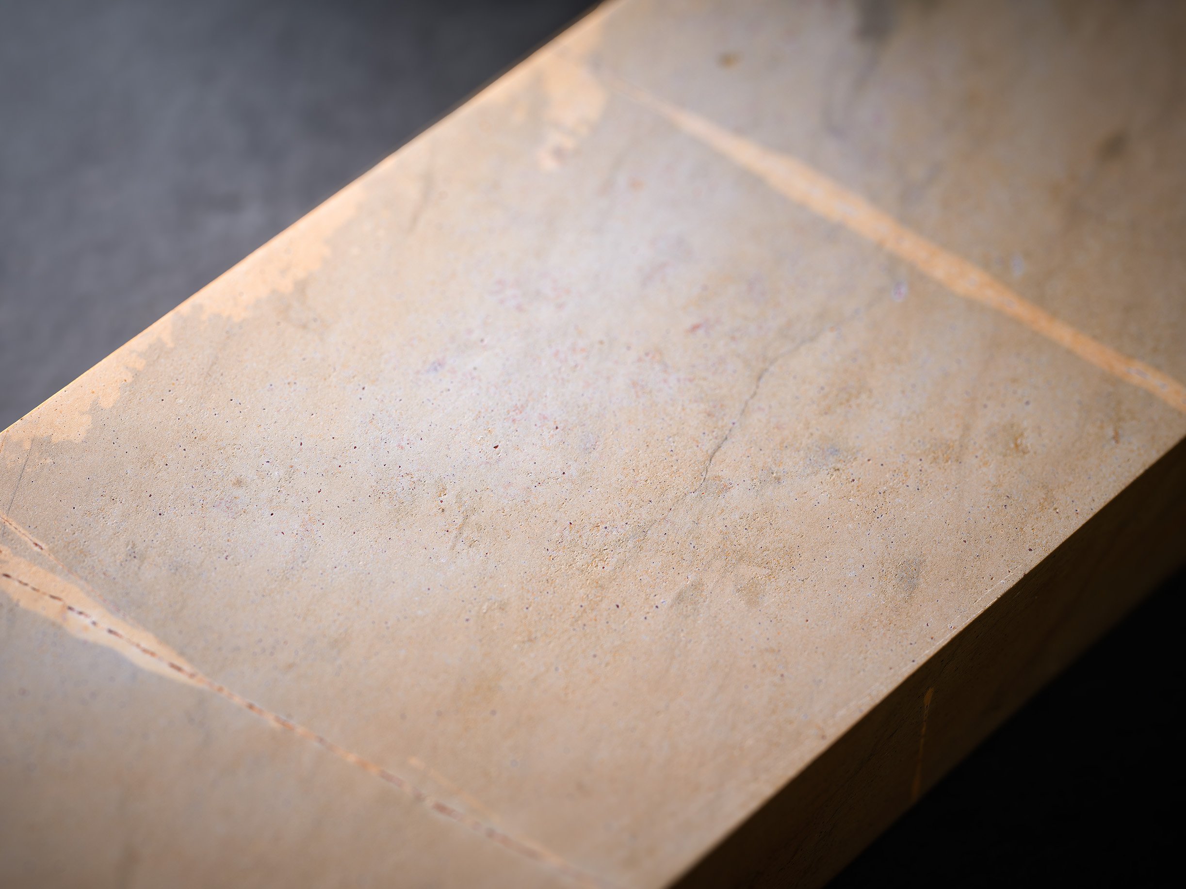 Ohira suita_bench-stone_dry3.jpg