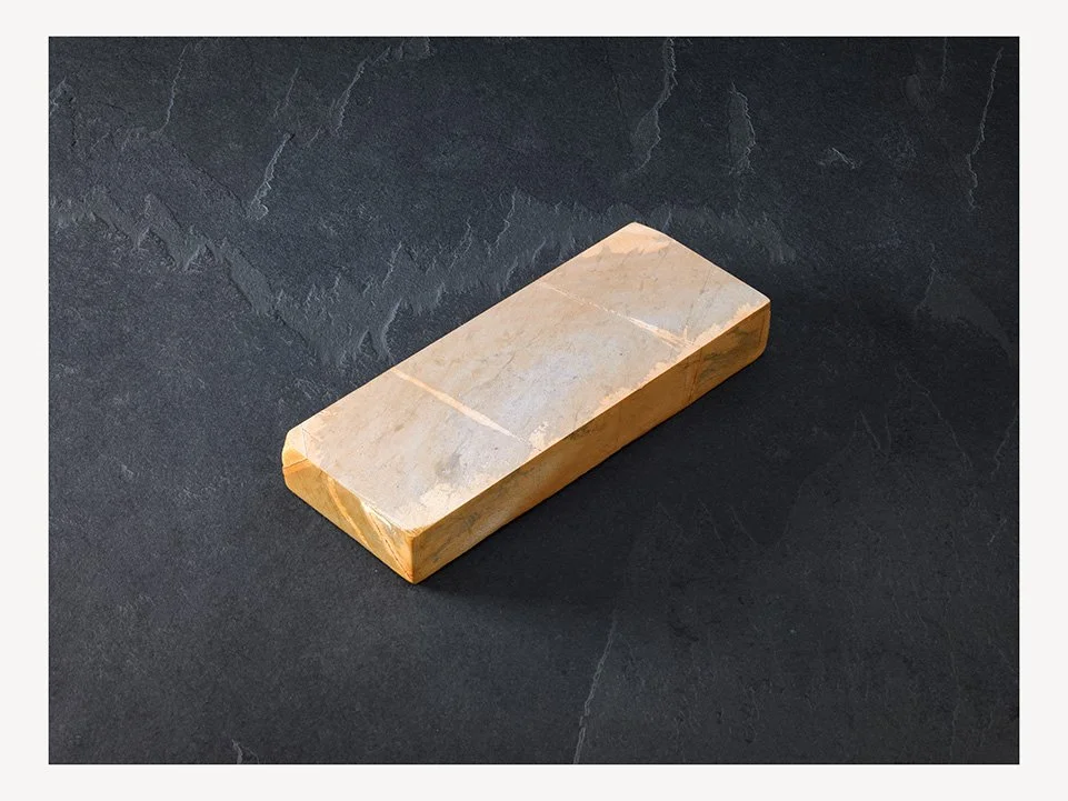 Ohira suita_bench-stone_dry