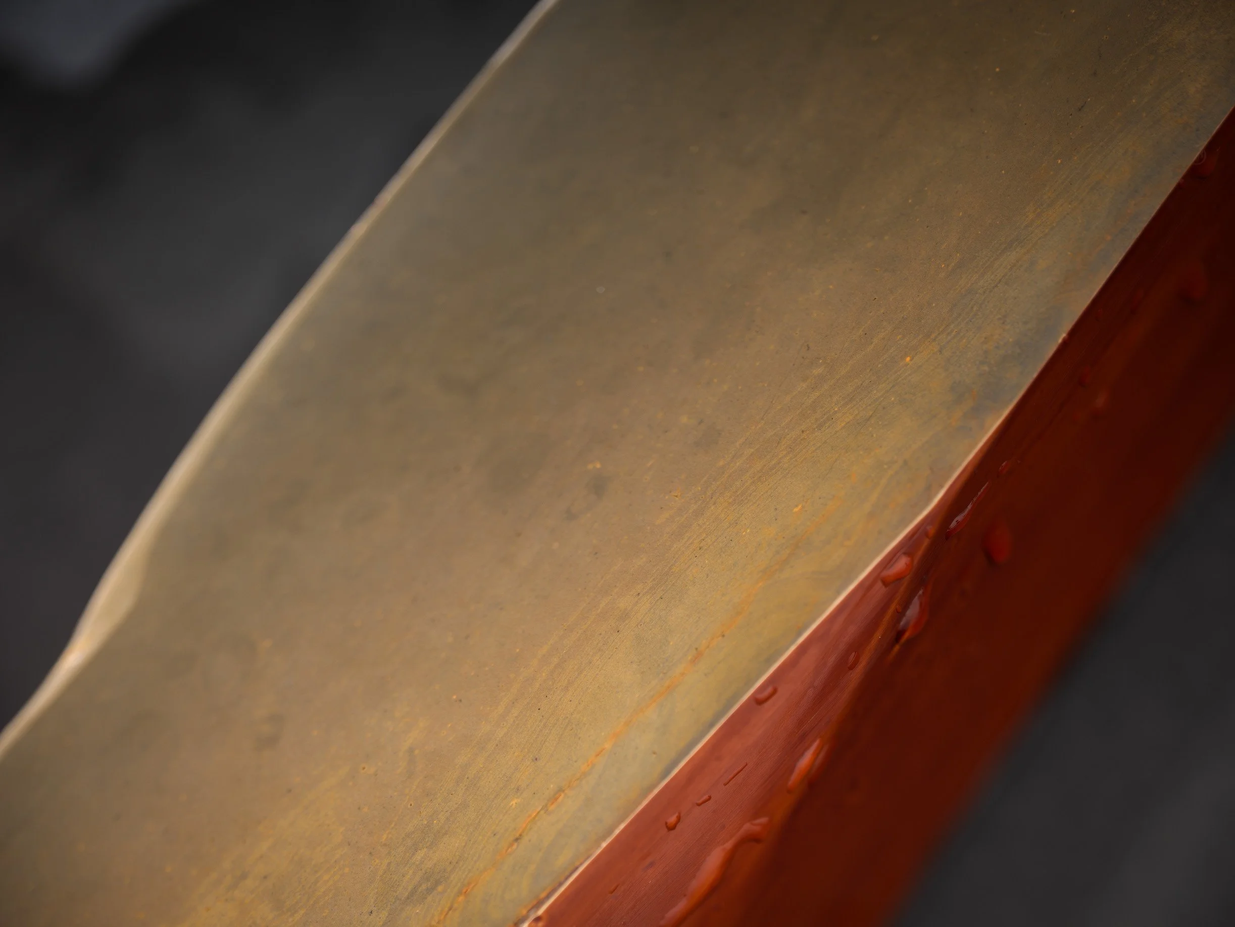 Mizukihara tomae_bench-stone_wet.jpg