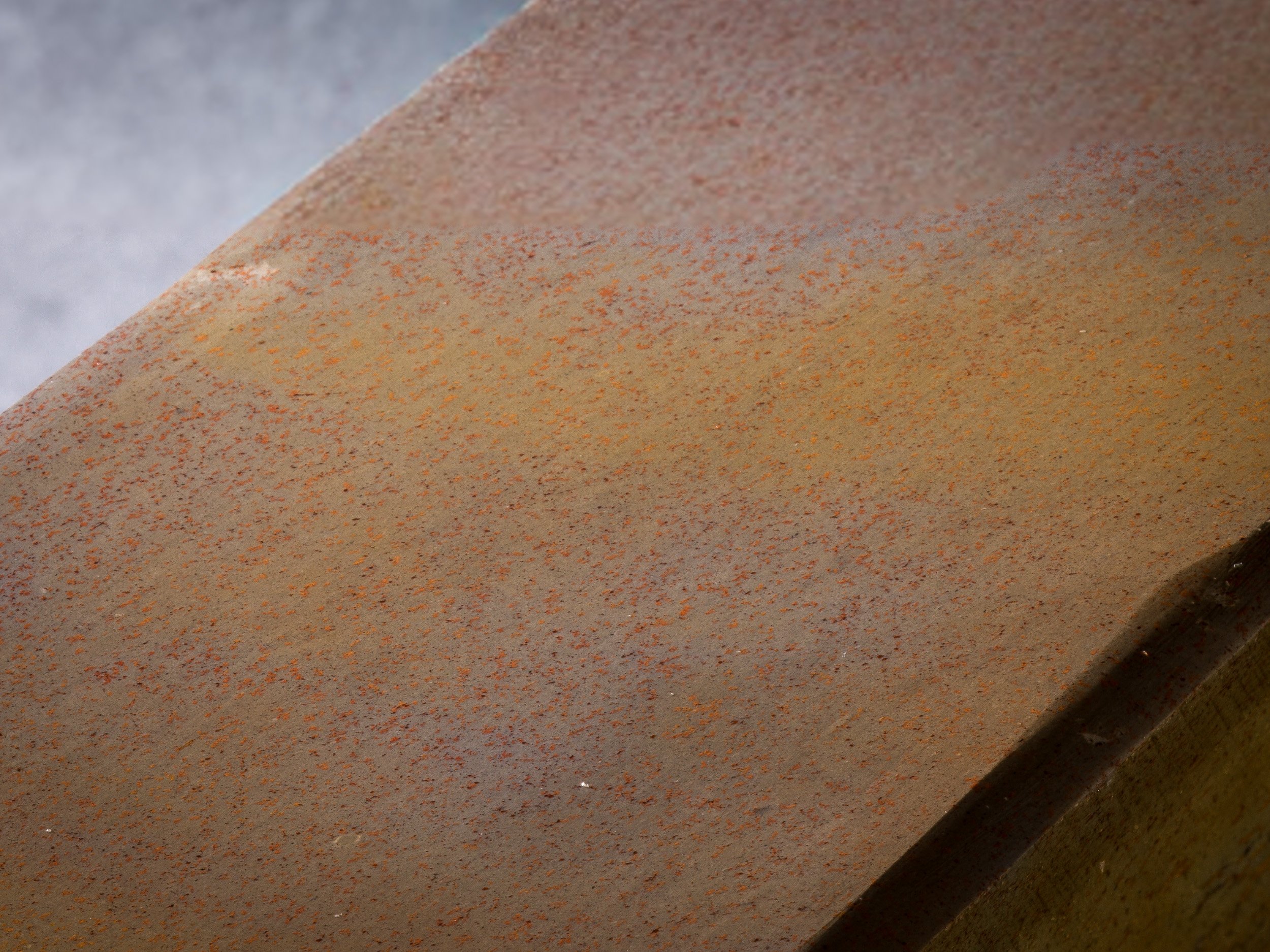 Uchigumori_huge_close_up_2.jpg