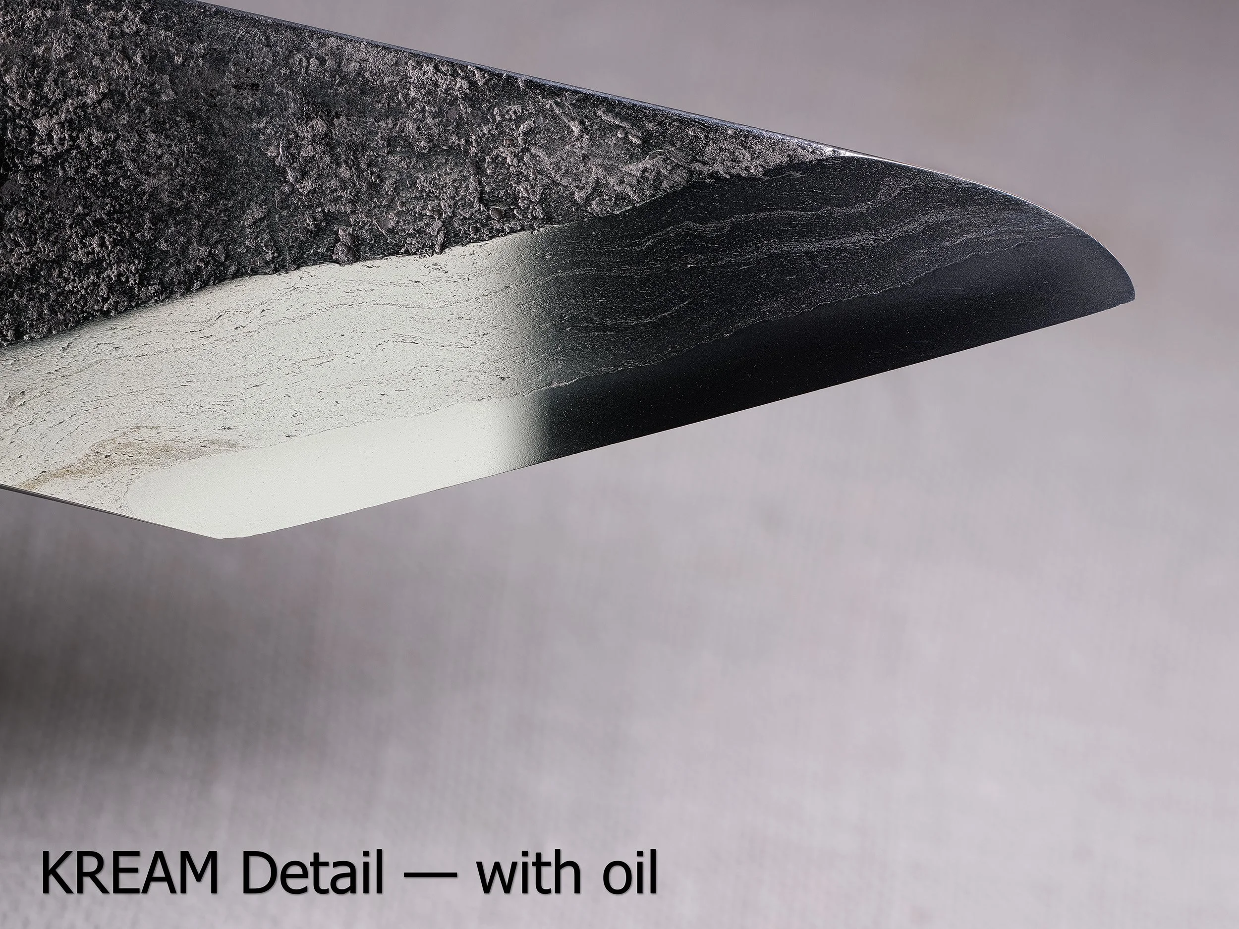 KREAM_Detail_with_oil_Effect_Macro.jpg