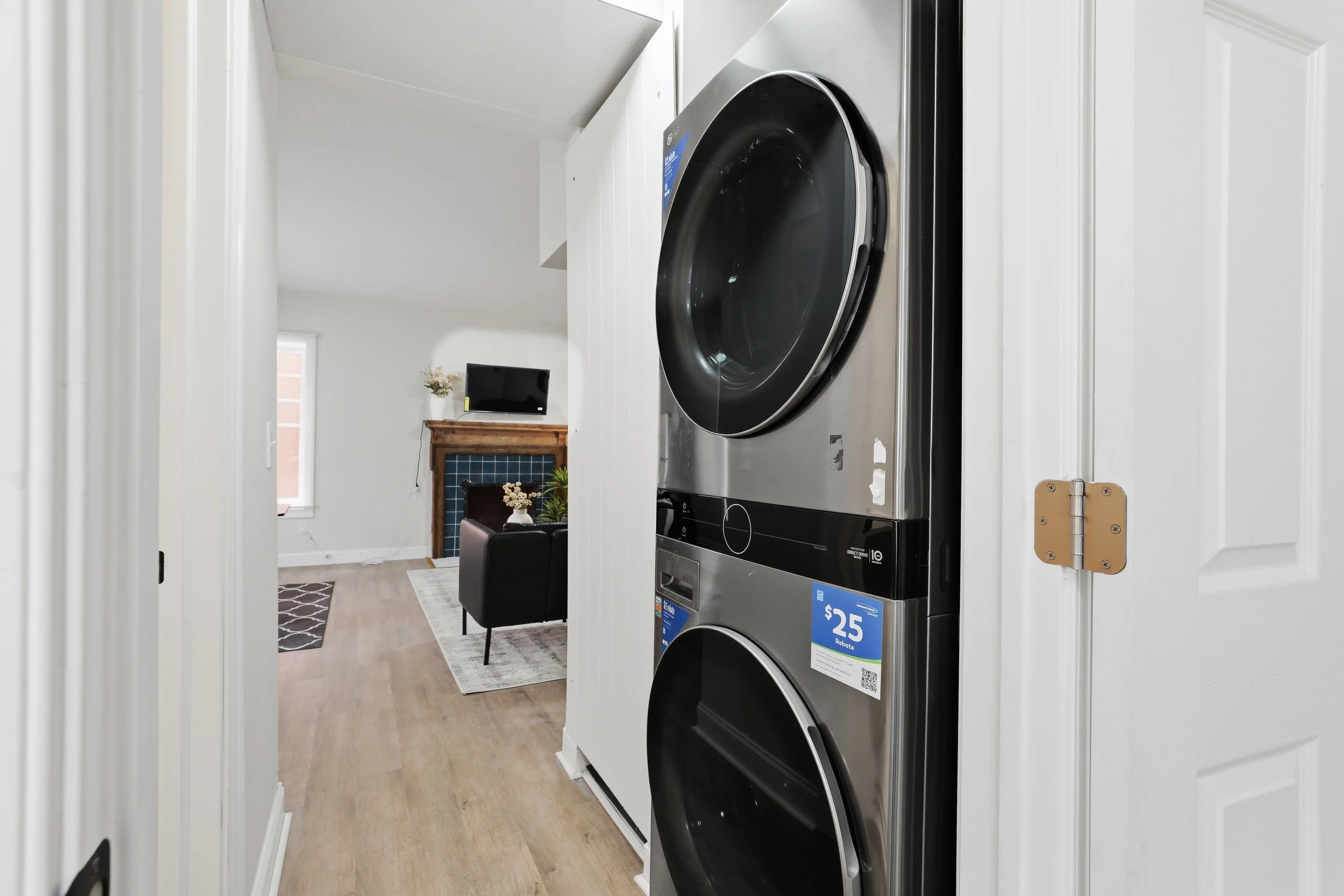 53_4635 john r st-53.jpg