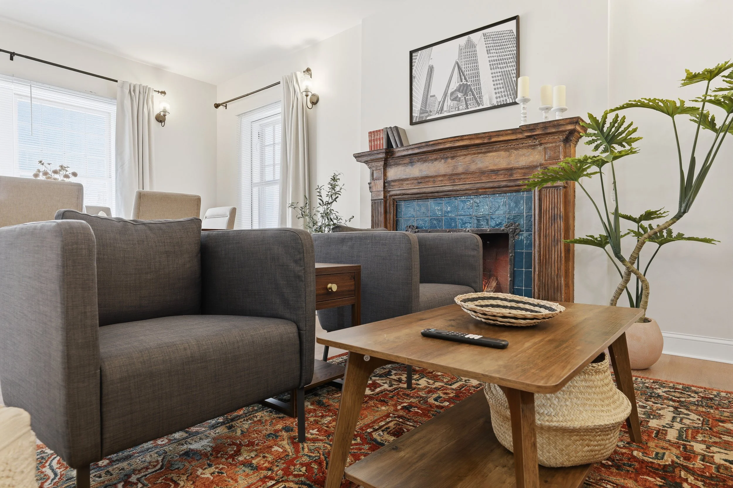 10_4635 john r st-10.jpg