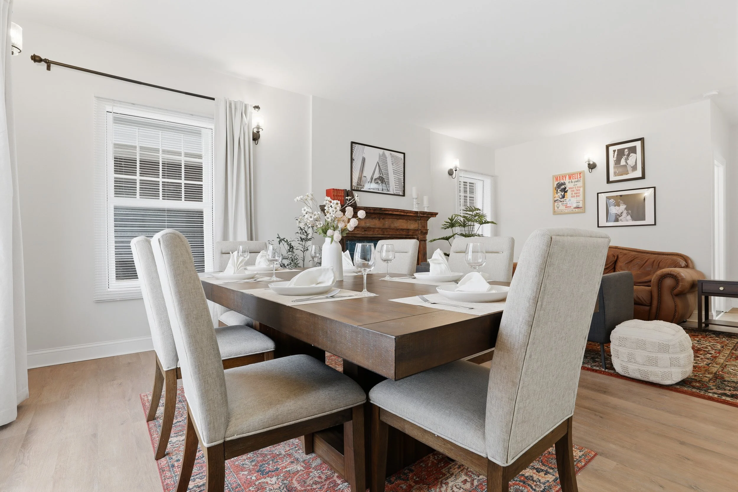 17_4635 john r st-17.jpg