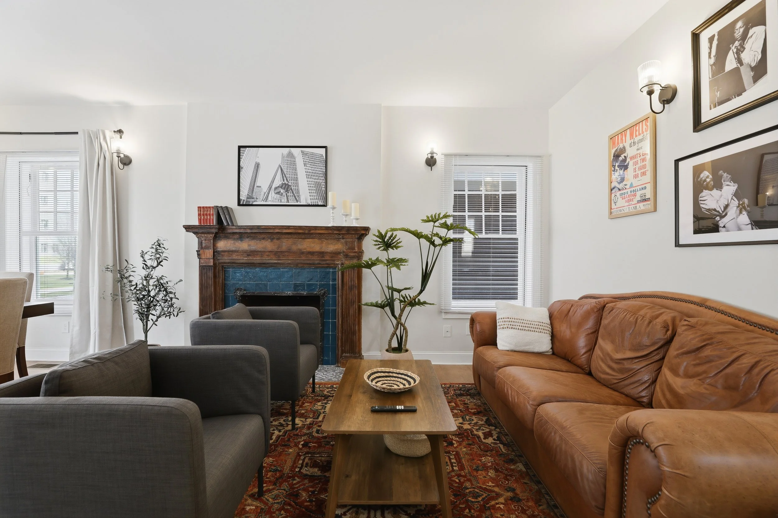 9_4635 john r st-9.jpg