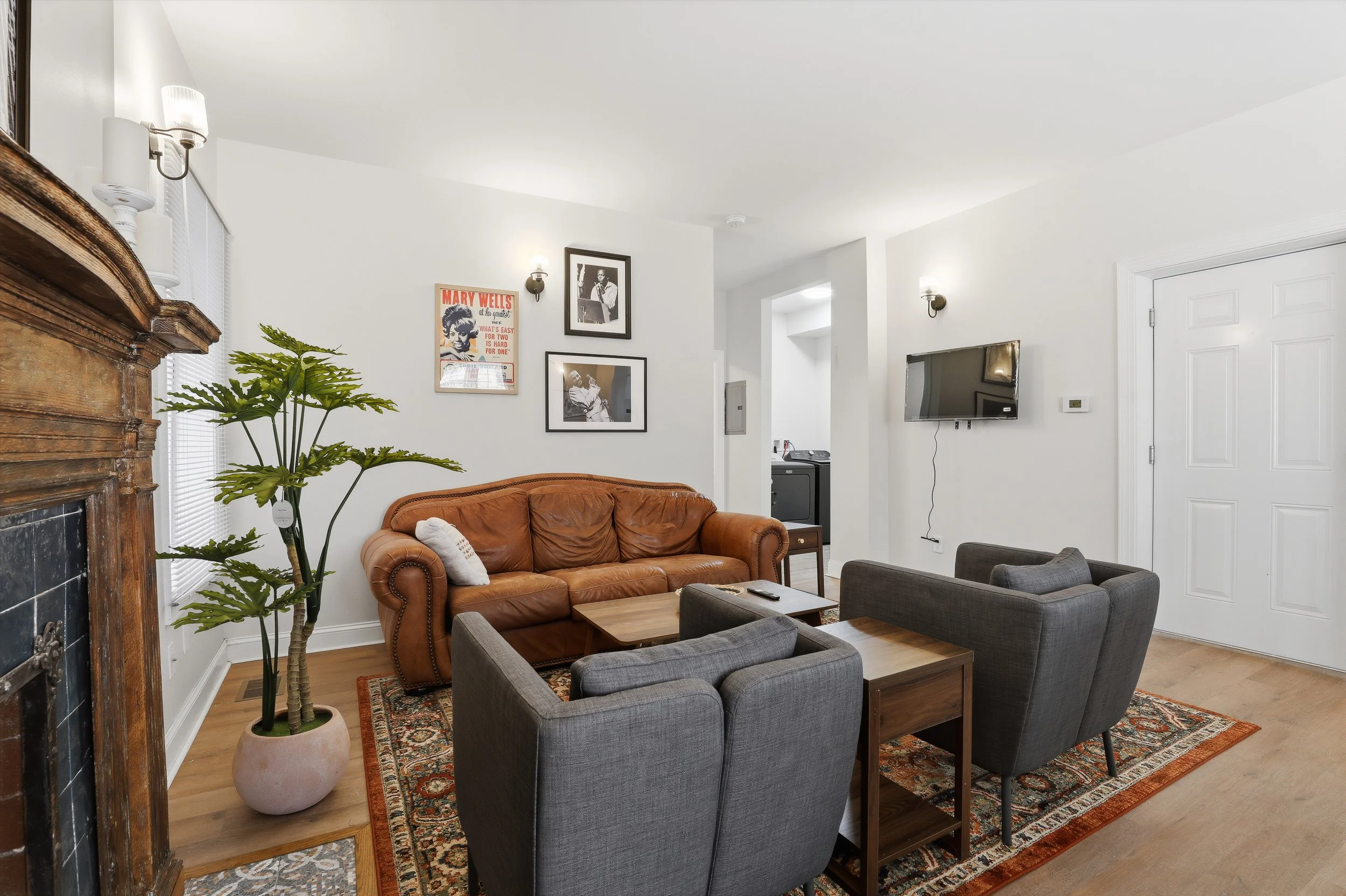 12_4635 john r st-12.jpg