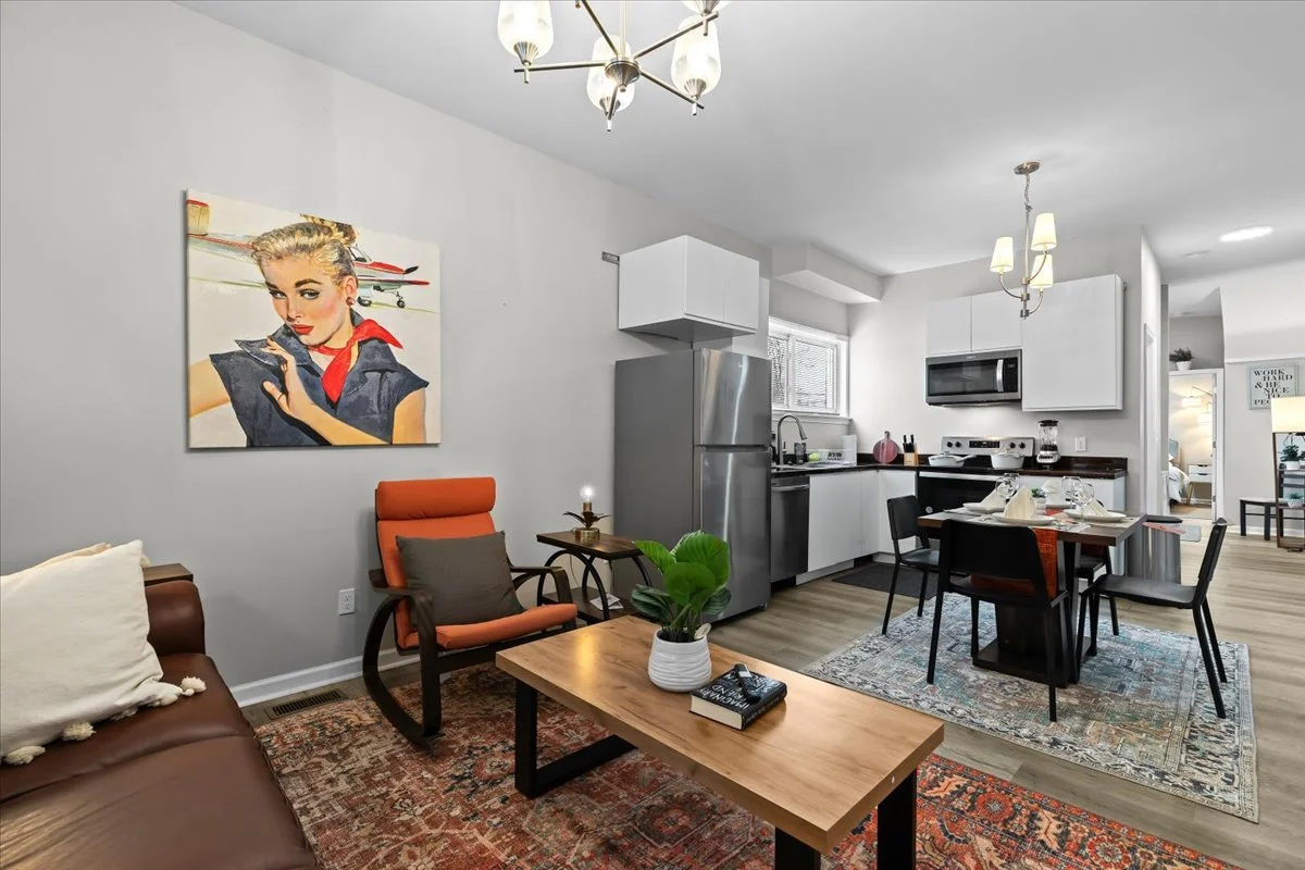 06-558 Marston St Apt. #1.jpg