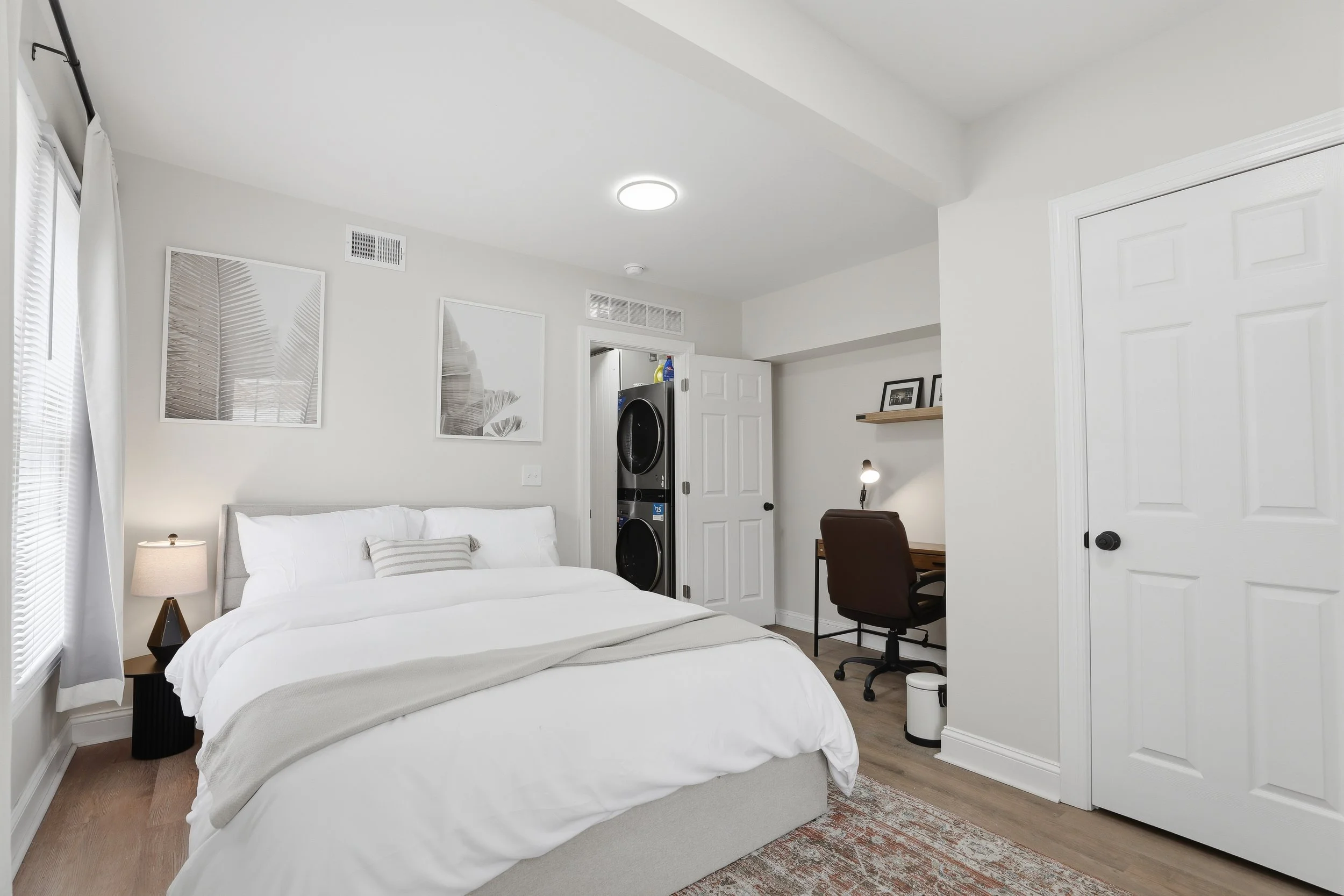 57_4635 john r st-57.jpg