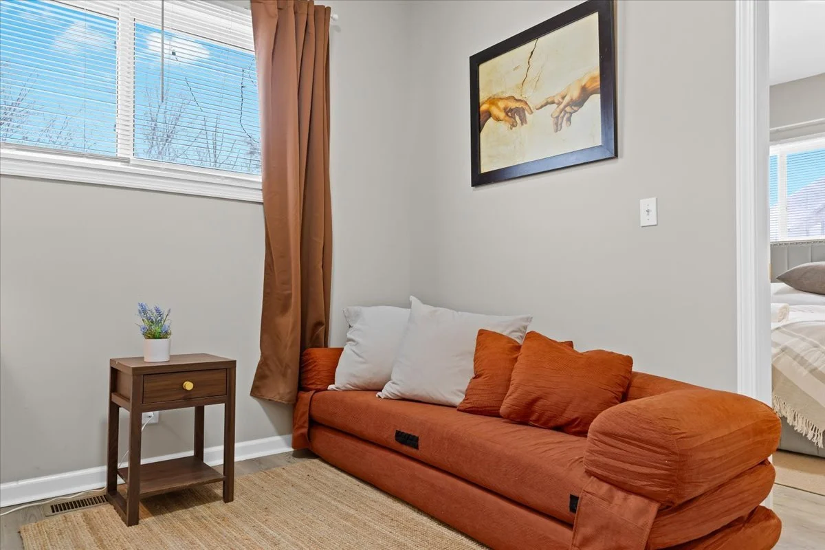 19-558 Marston St Apt. #1.jpg