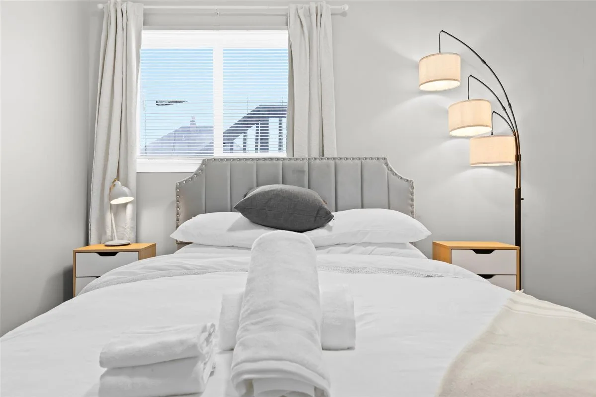 25-558 Marston St Apt. #1.jpg