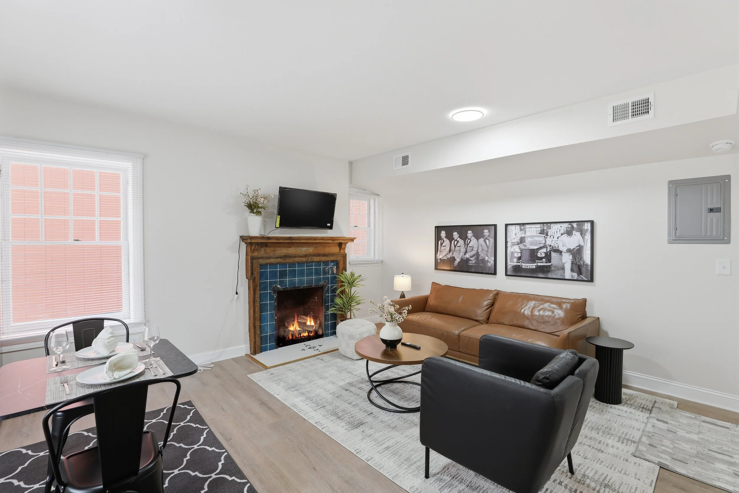 36_4635 john r st-36.jpg