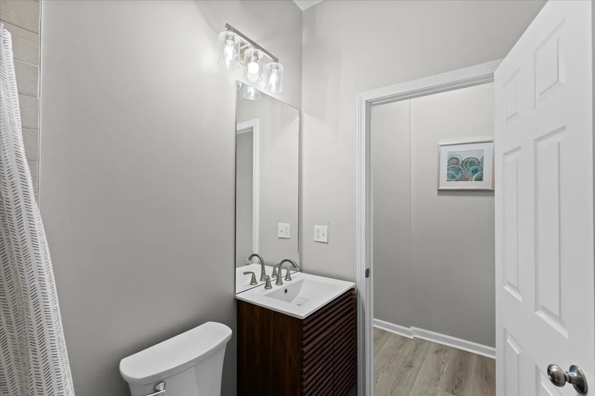 27-558 Marston St Apt. #1.jpg