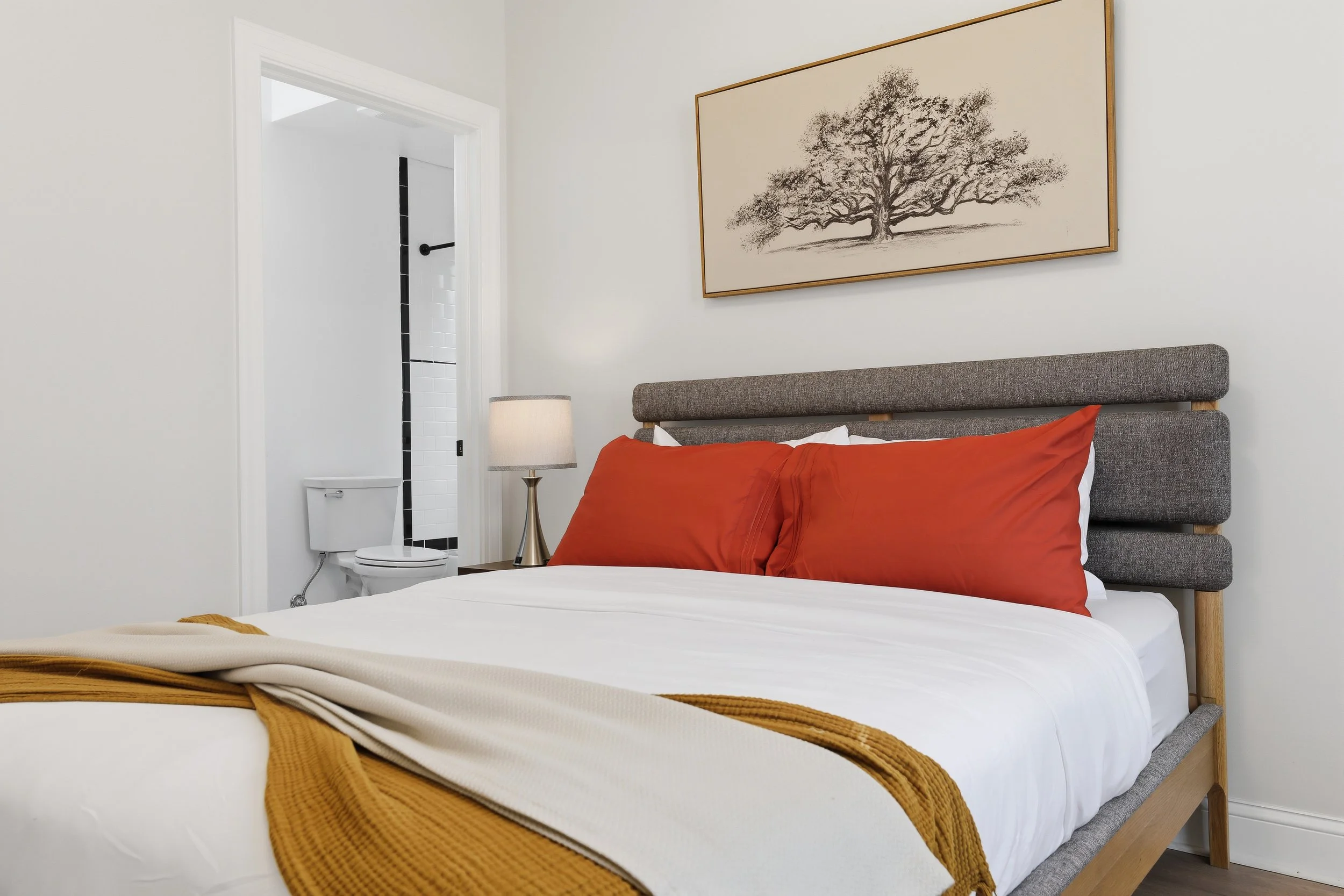 28_4635 john r st-28.jpg