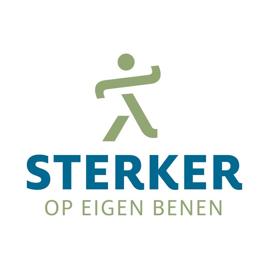 Logo met een gestileerde groene figuur die een persoon voorstelt, onder de tekst 'STERKER OP EIGEN BENEN', wat betekent 'Sterker op eigen benen' in het Nederlands.