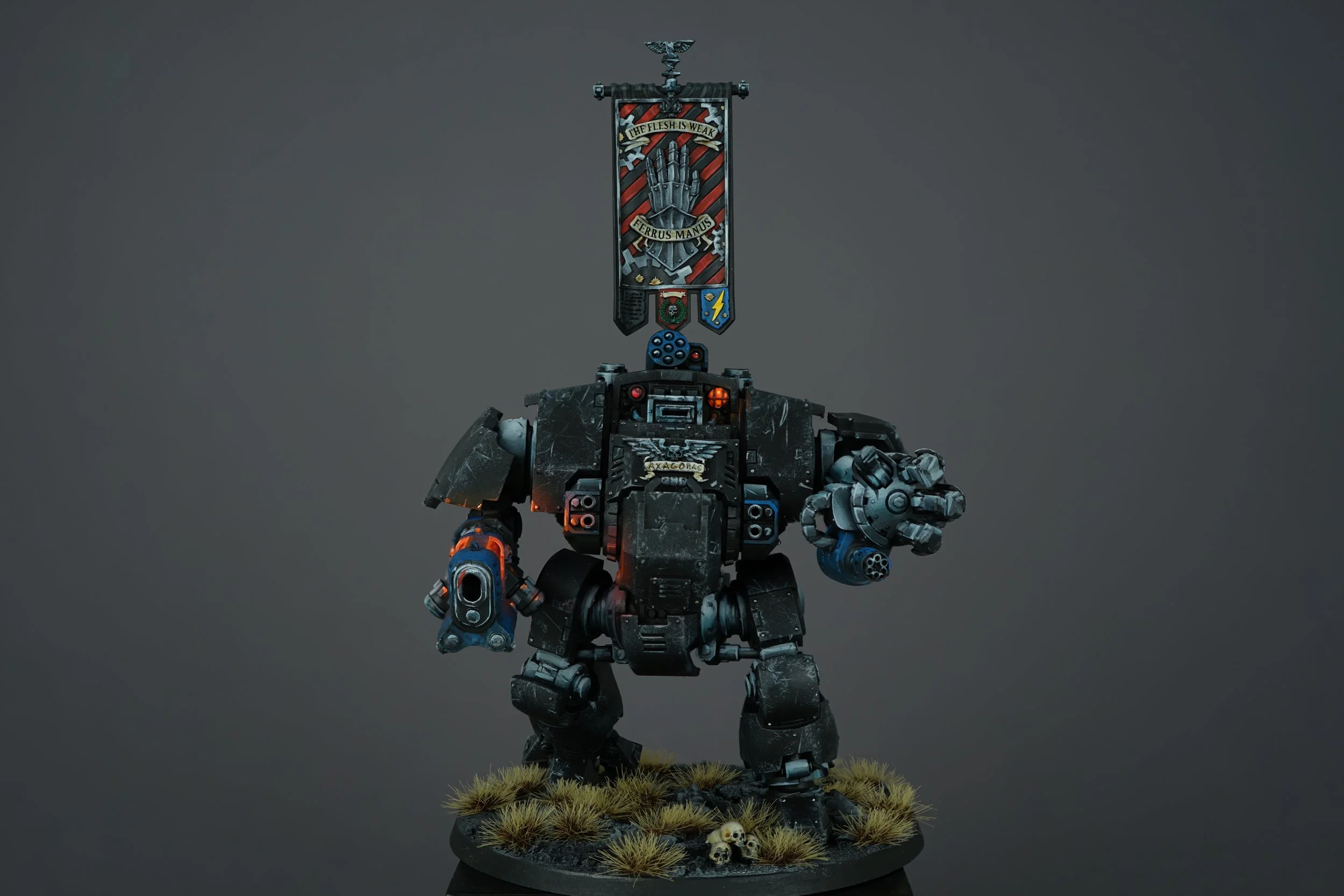 Iron_Hands_Dreadnought_Focus.jpg