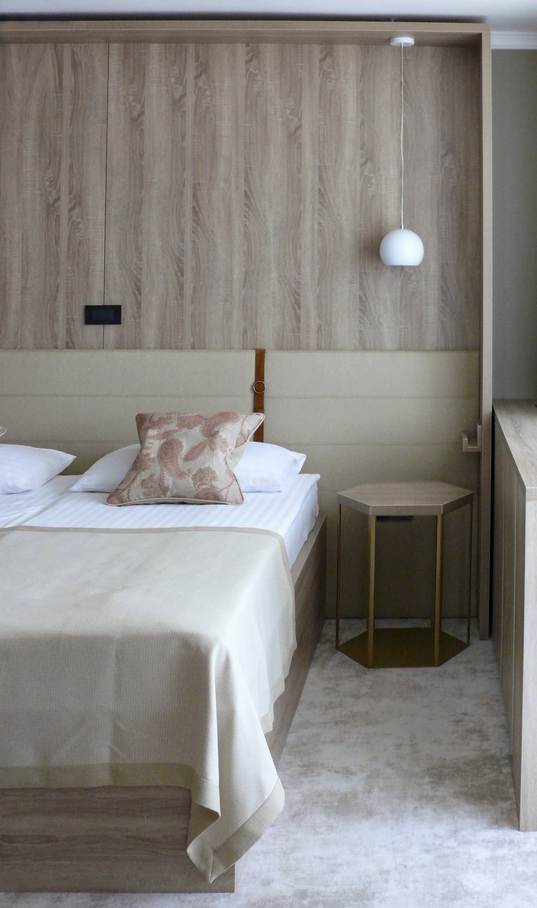 Bedroom 2 bed, Hotel Rikli suites Bled Slovenia